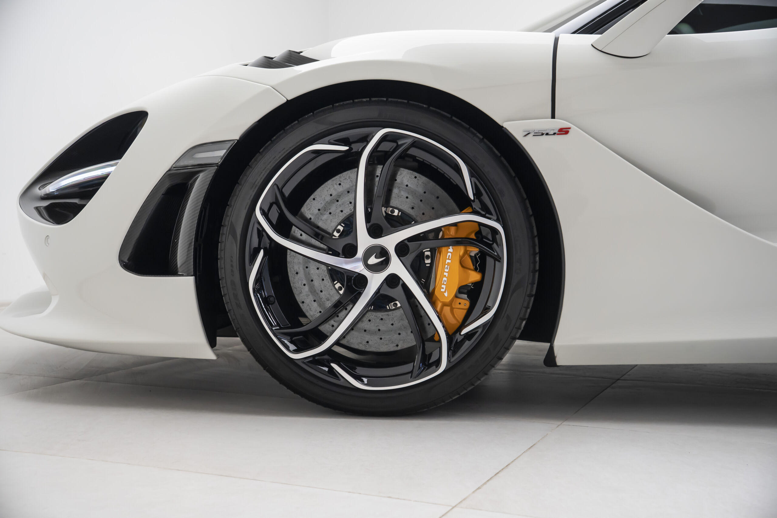 
								Special Order 2024 McLaren 750S Spider MSO Package Bespoke 1:1 full									