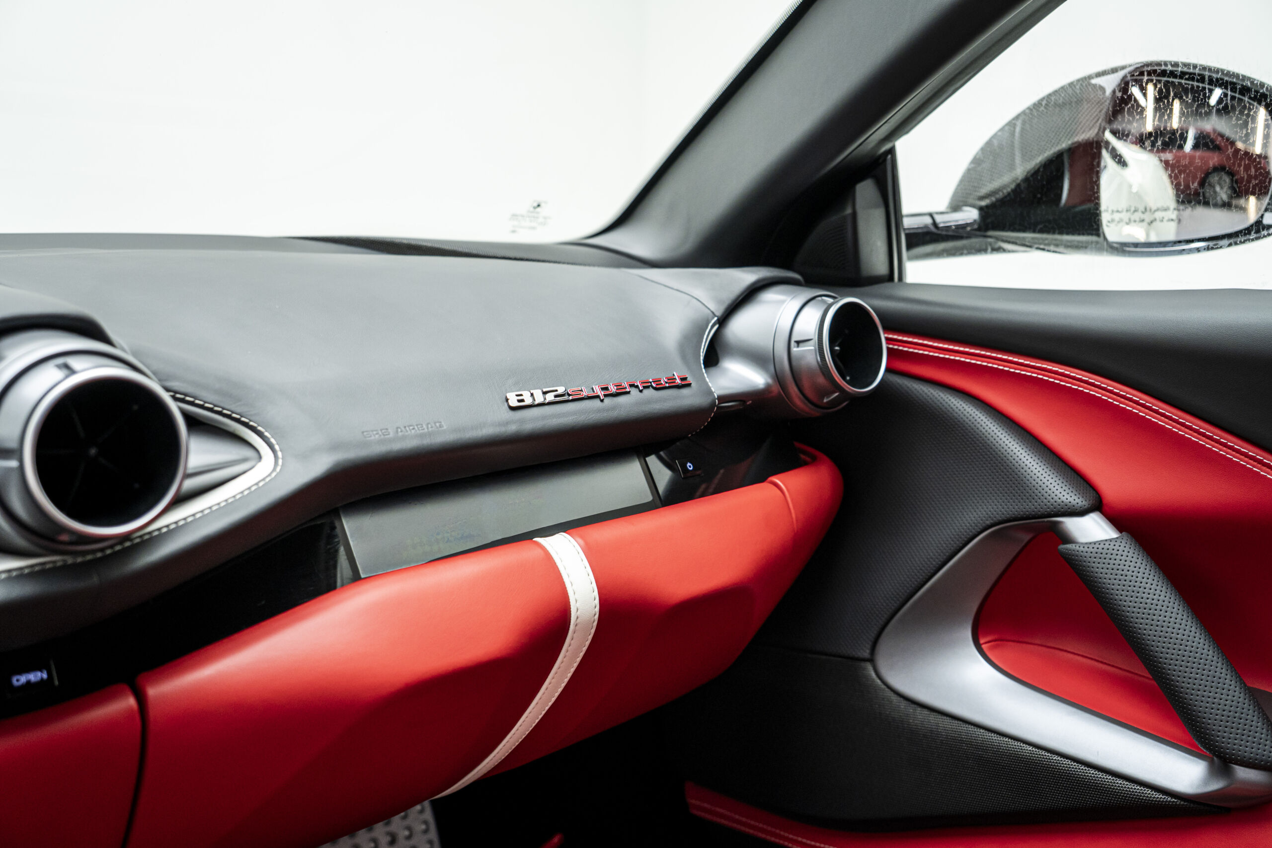 
								2019 Ferrari 812 Superfast full									
