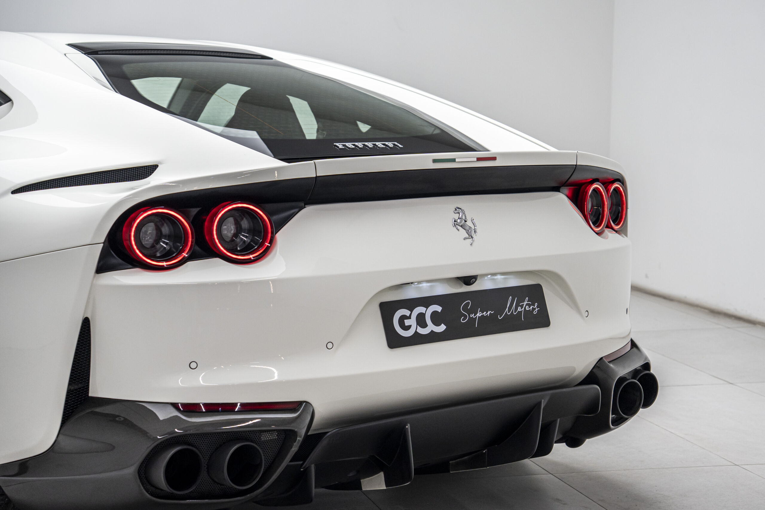 
								2019 Ferrari 812 Superfast full									