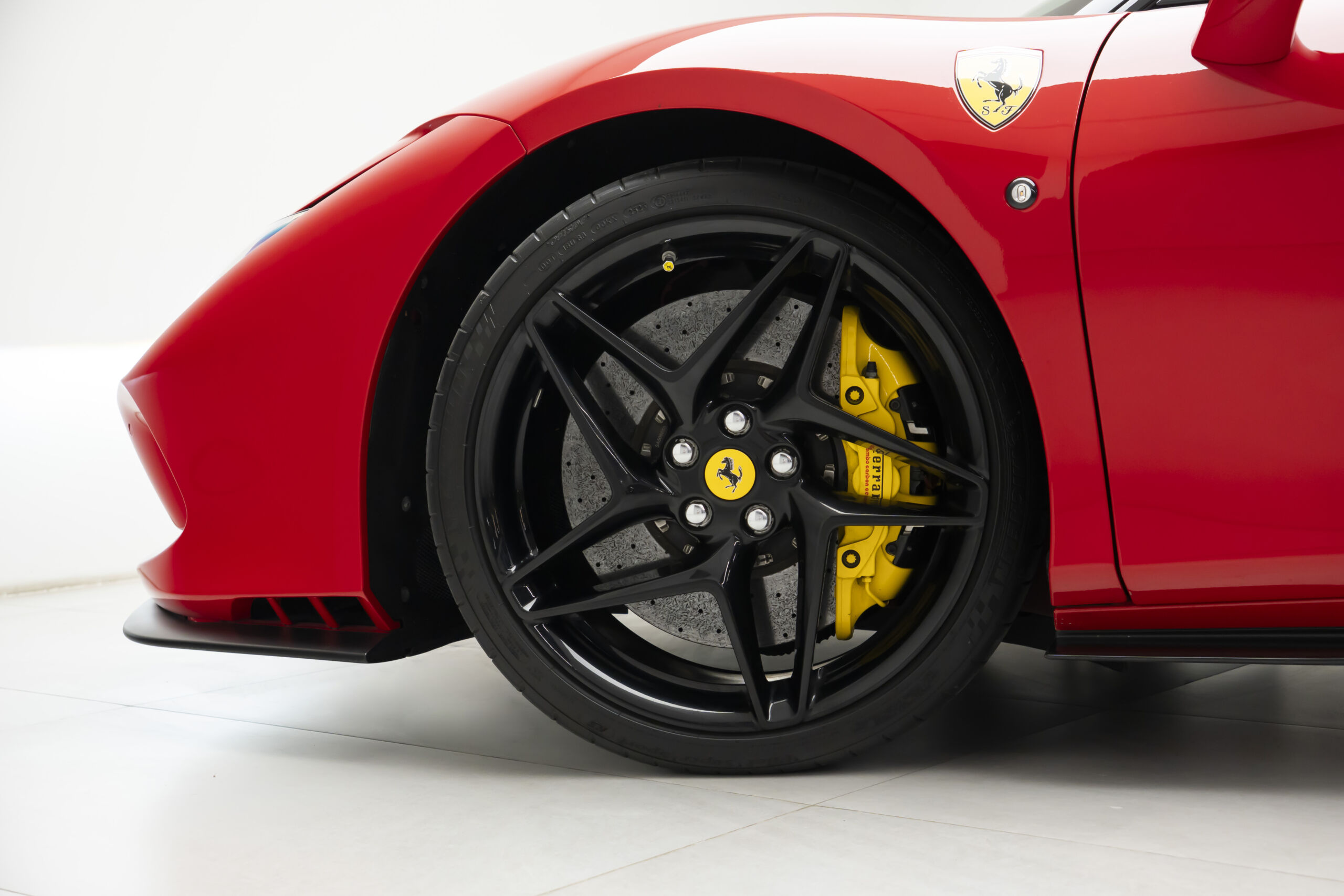 
								2020 Ferrari F8 Tributo full									