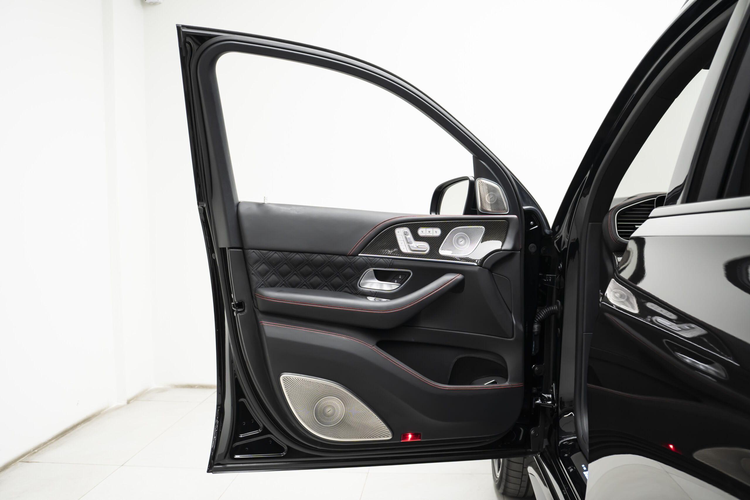 
								2023 Brabus 800 Mercedes Benz GLS 63 4MATIC+  full									