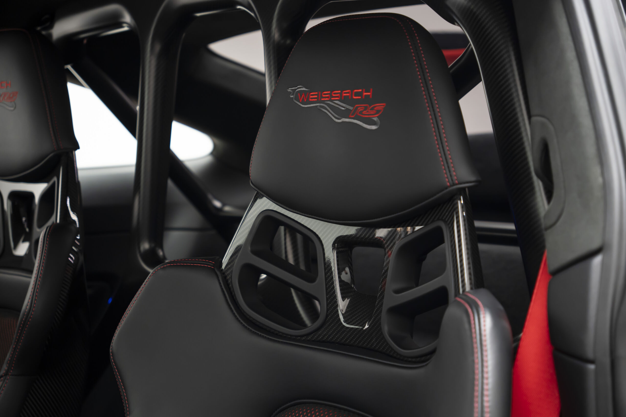 
								2023 Porsche 911 GT3 RS 992 Weissach Clubsport full									