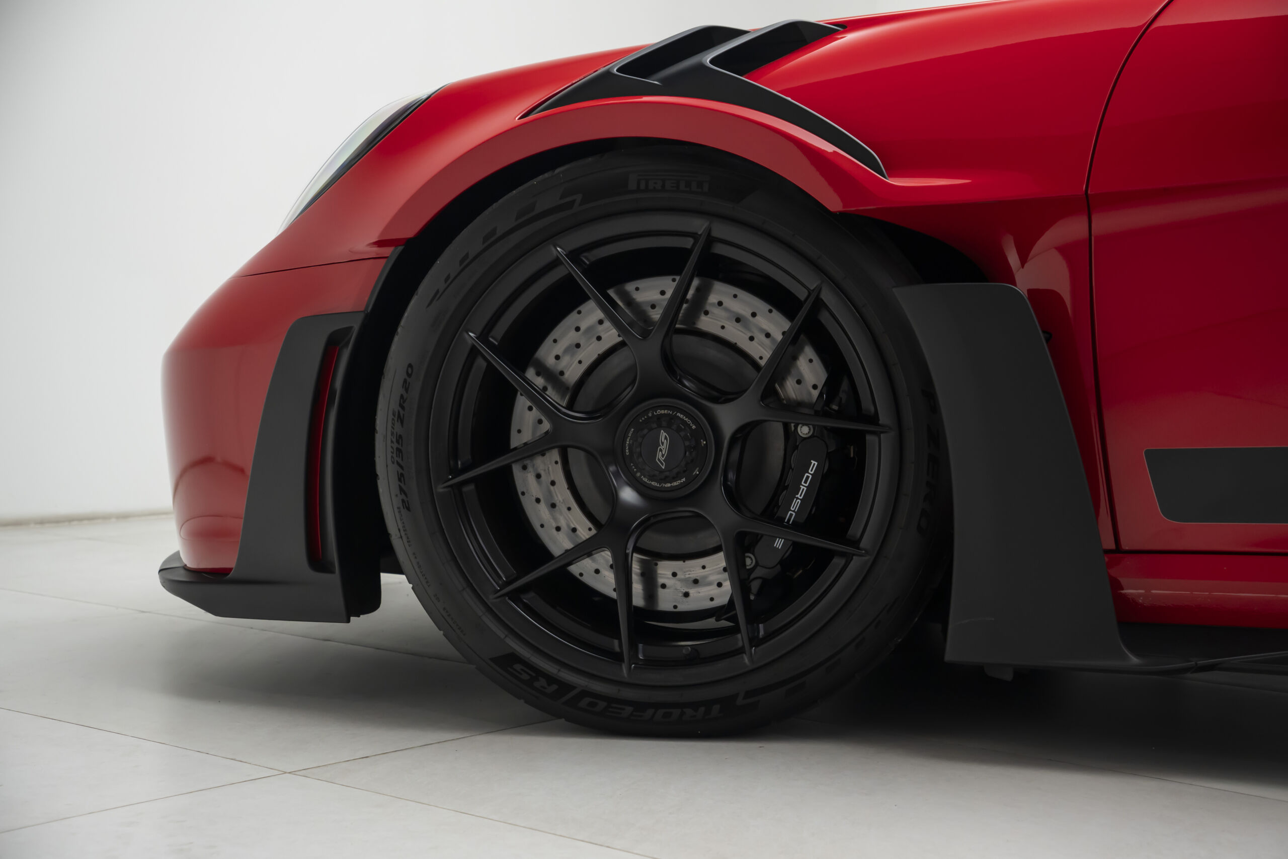 
								2023 Porsche 911 GT3 RS 992 Weissach Clubsport full									