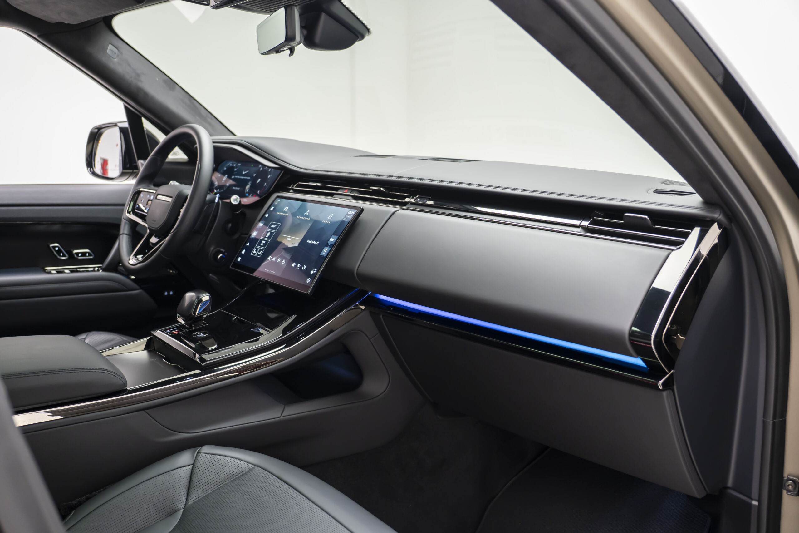 
								2024 Range Rover Sport SV Edition One full									