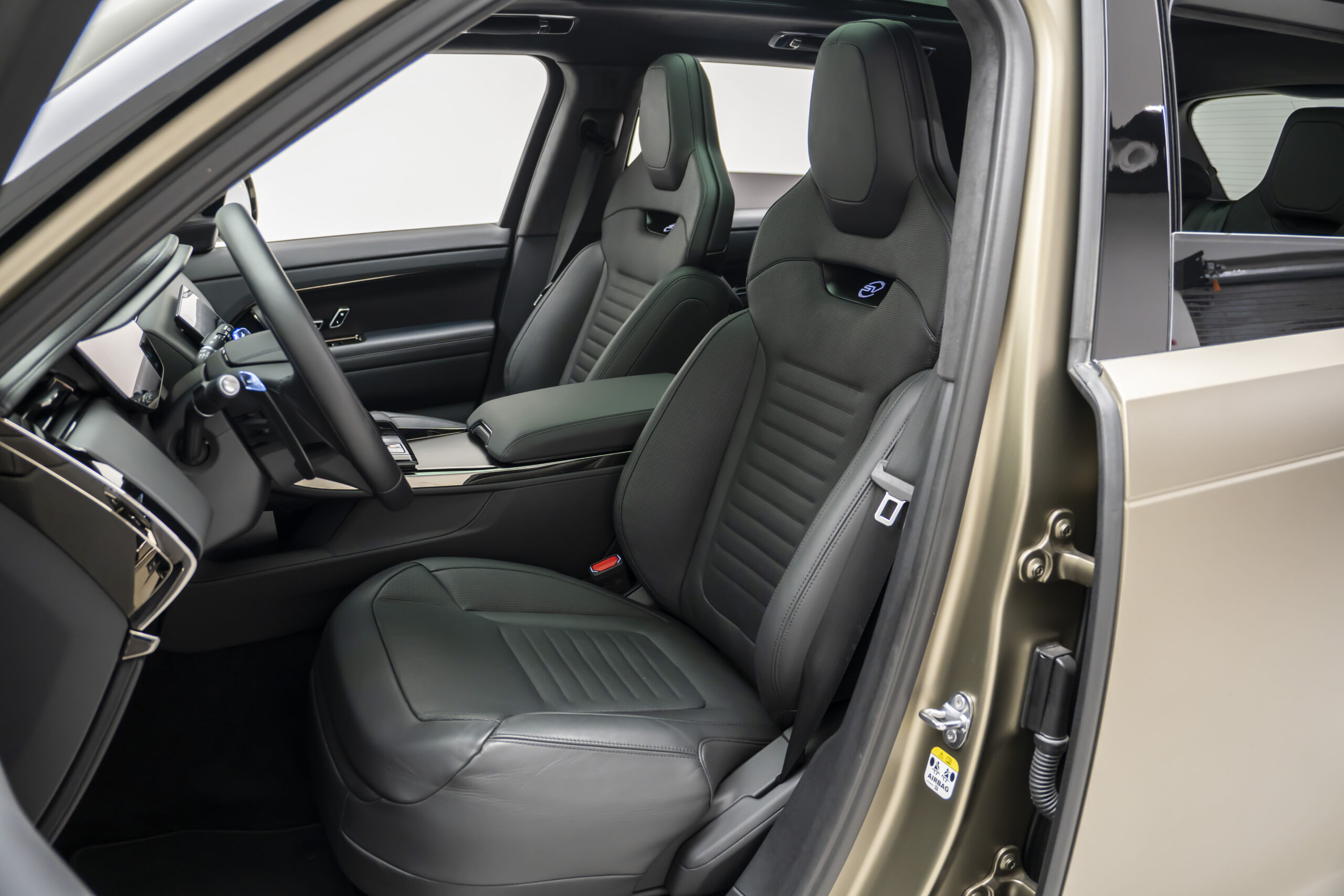 
								2024 Range Rover Sport SV Edition One full									