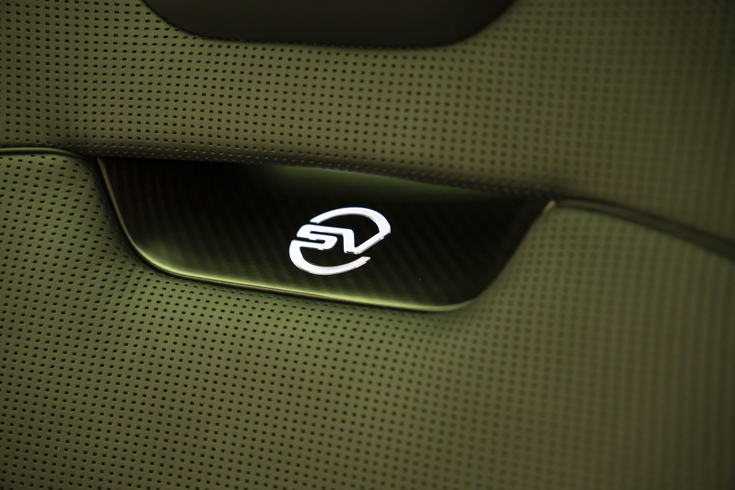 
								2024 Range Rover Sport SV Edition One full									