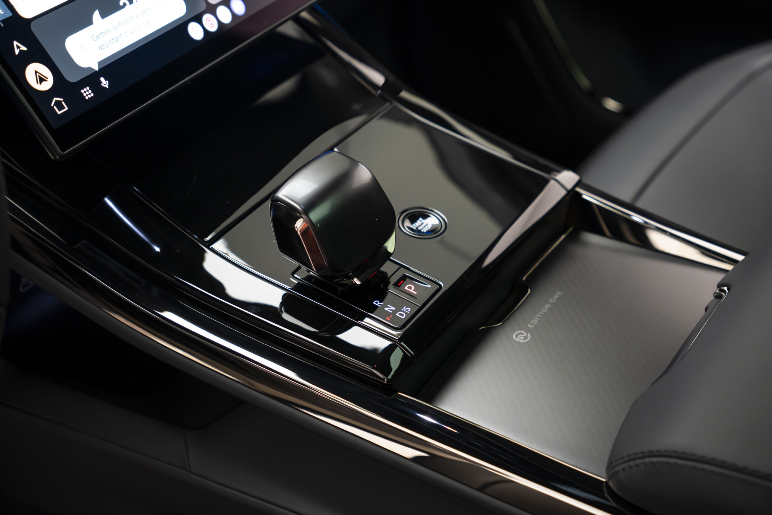 
								2024 Range Rover Sport SV Edition One full									
