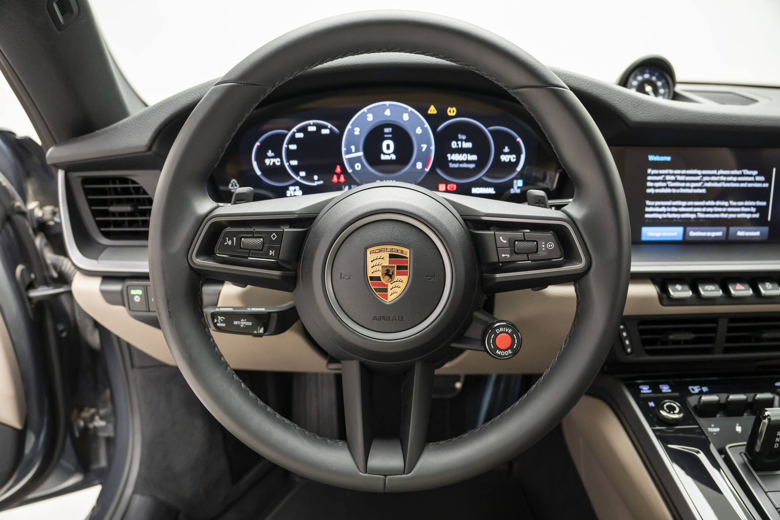 
								2025 Porsche 911 Carrera Coupe full									