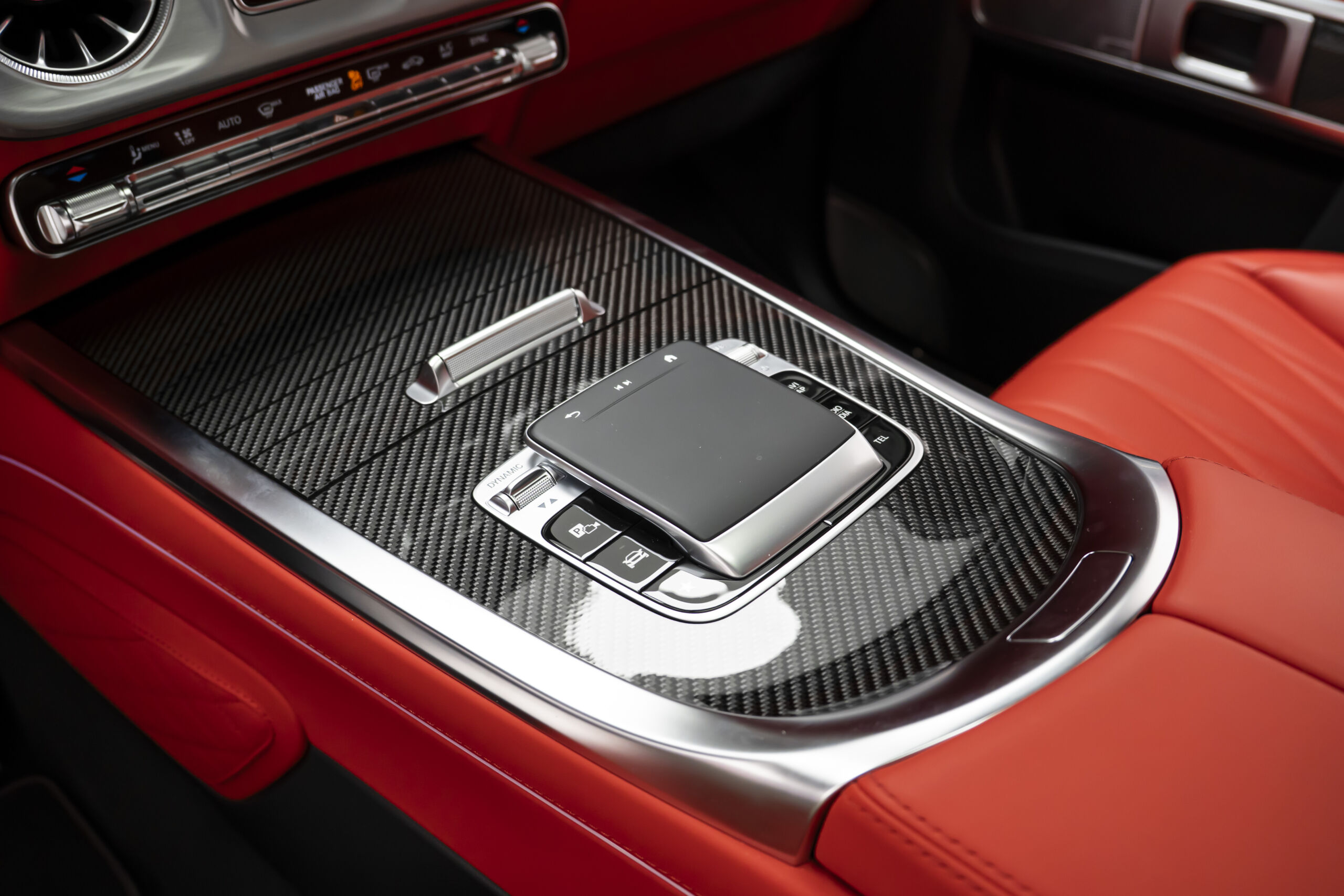 
								2025 Mercedes AMG G63 Performance Package full									