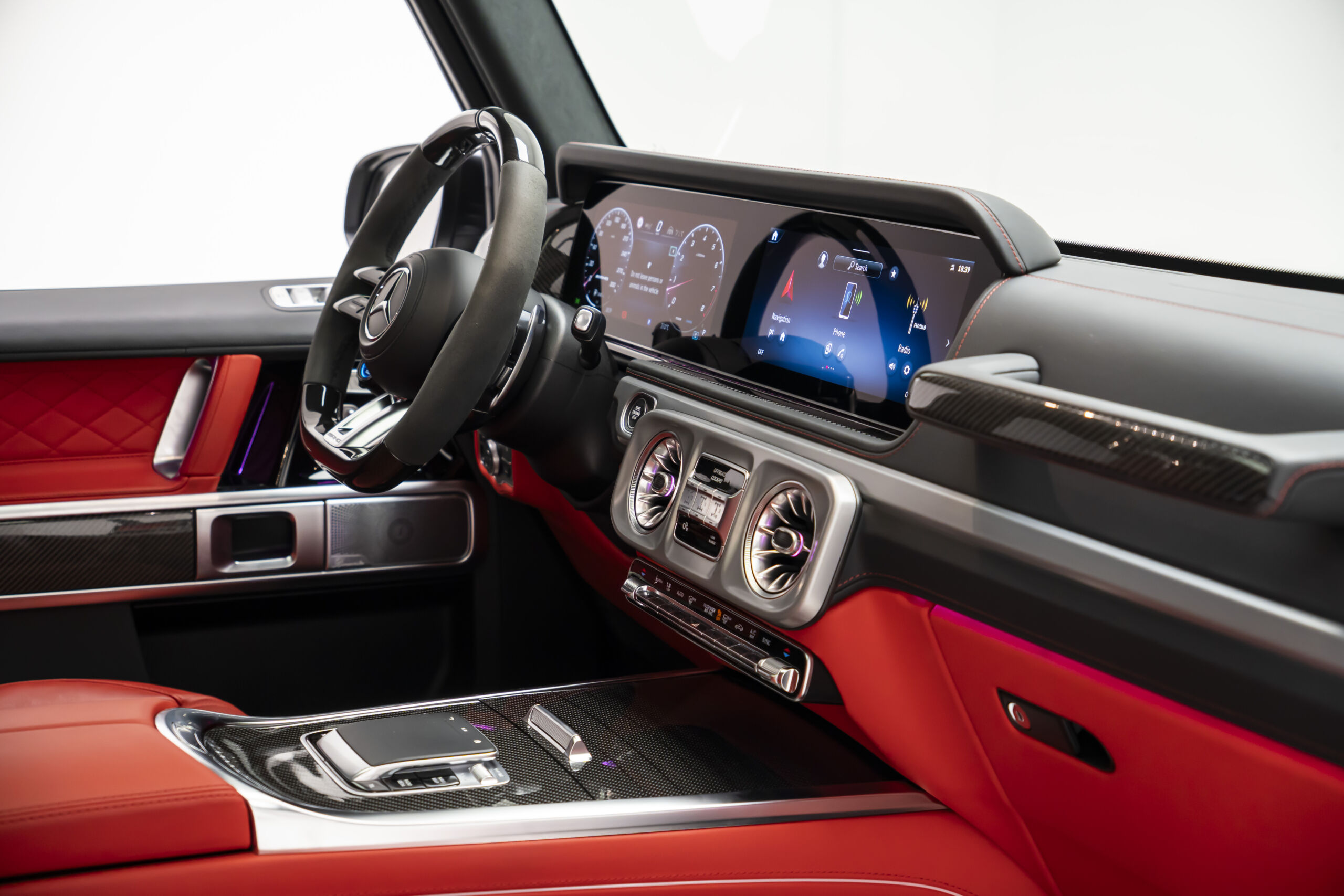 
								2025 Mercedes AMG G63 Performance Package full									