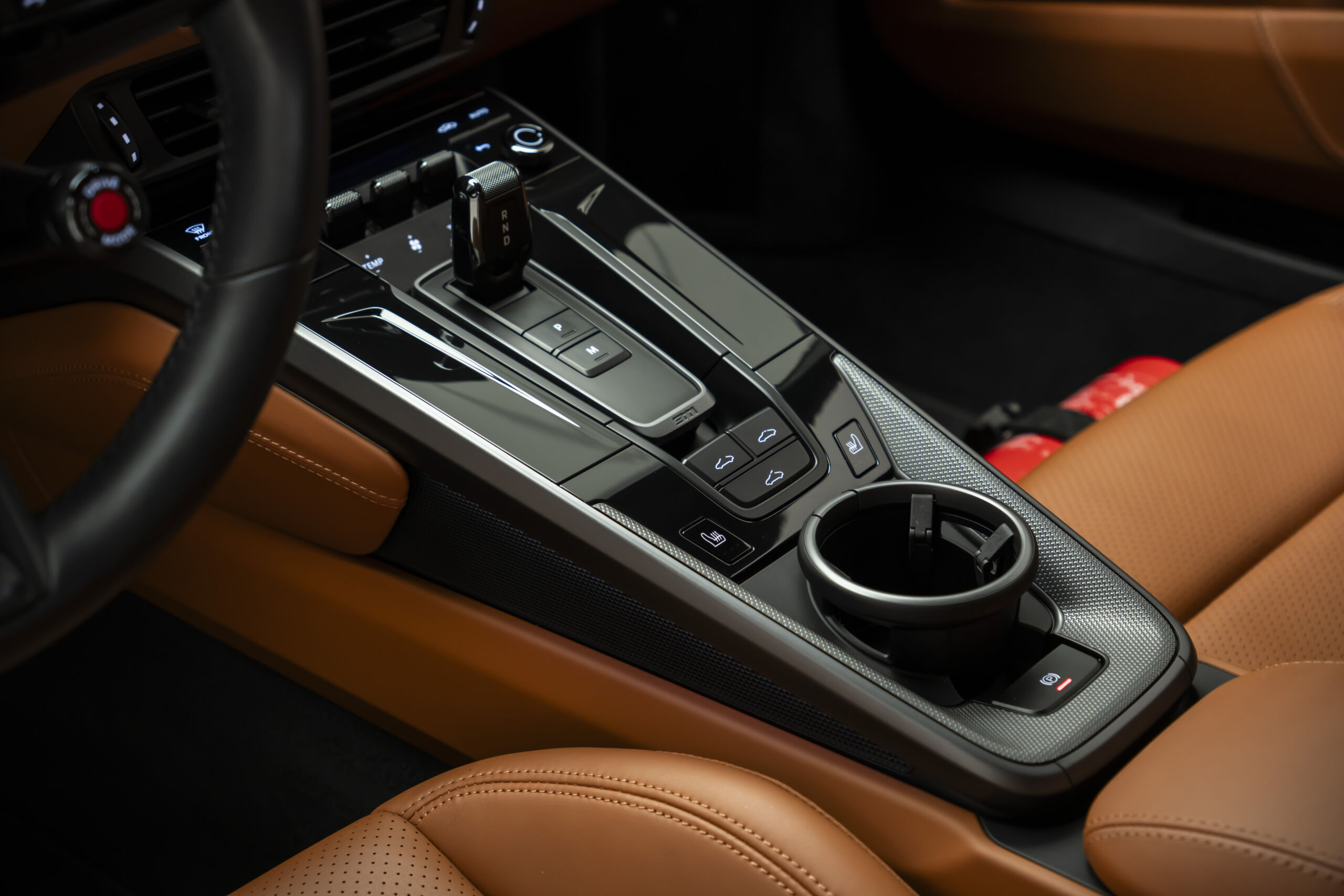 
								2025 Porsche 911 Carrera Coupe full									