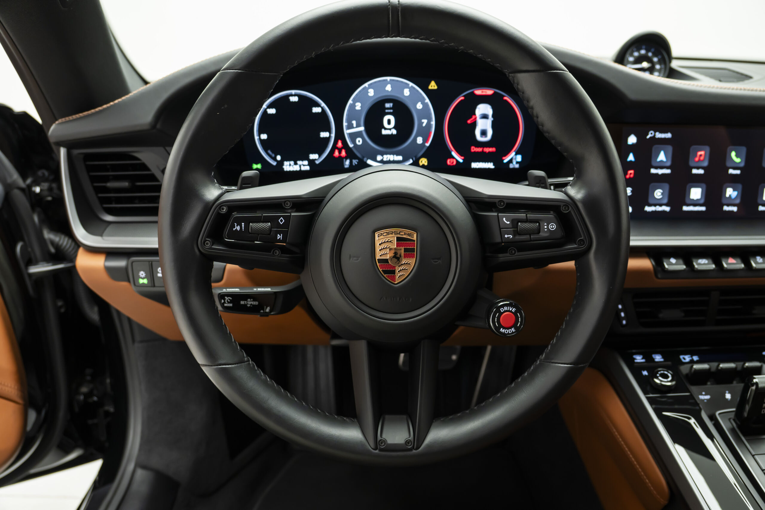 
								2025 Porsche 911 Carrera Coupe full									