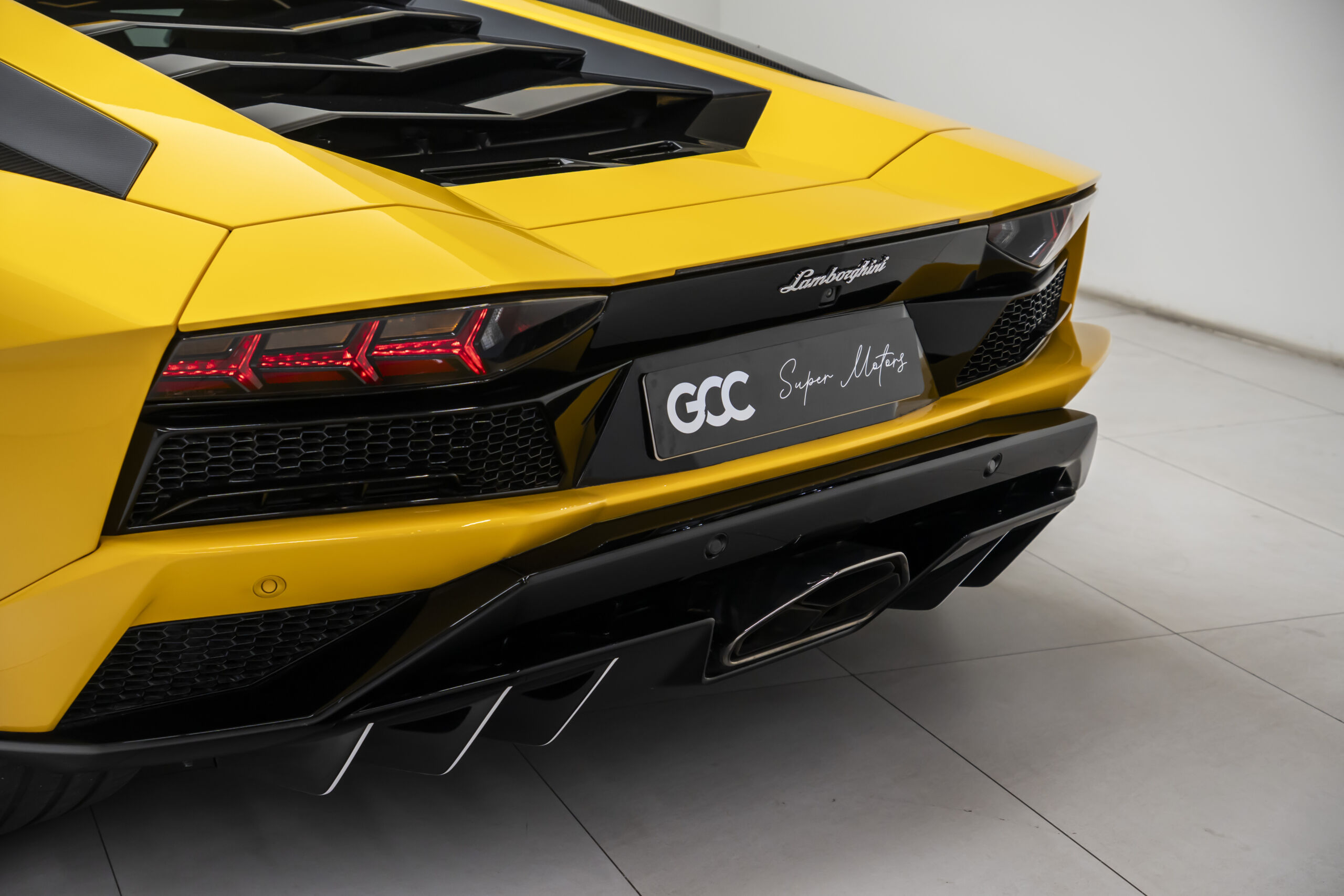 
								2018 Lamborghini Aventador S Coupe LP 740-4 full									