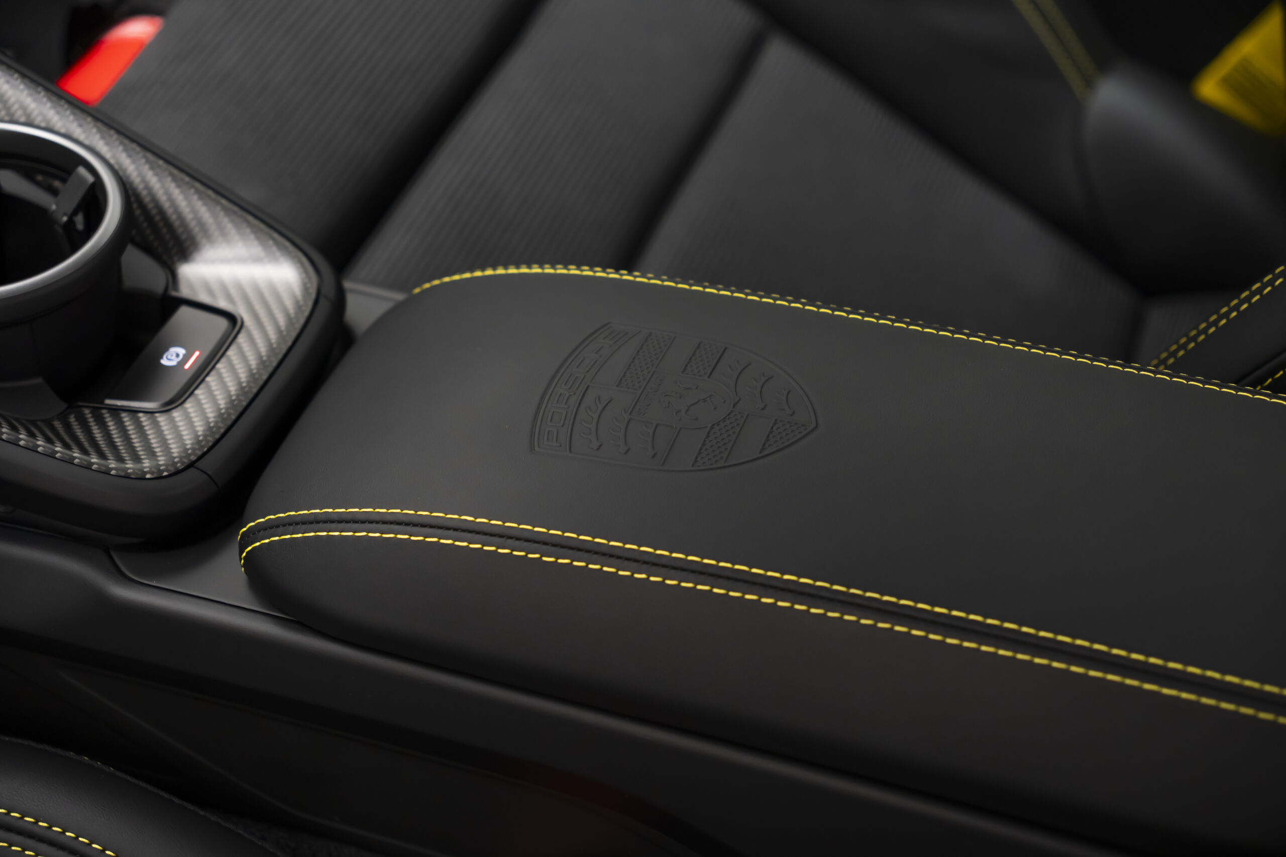 
								2026 Porsche 911 GT3 Touring full									