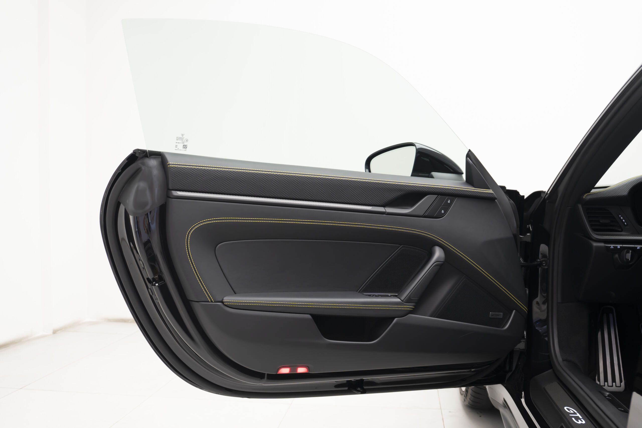 
								2026 Porsche 911 GT3 Touring full									