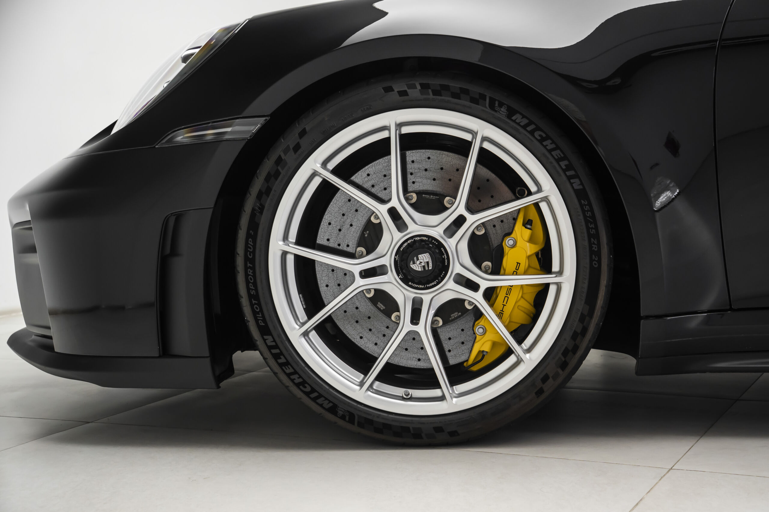 
								2026 Porsche 911 GT3 Touring full									