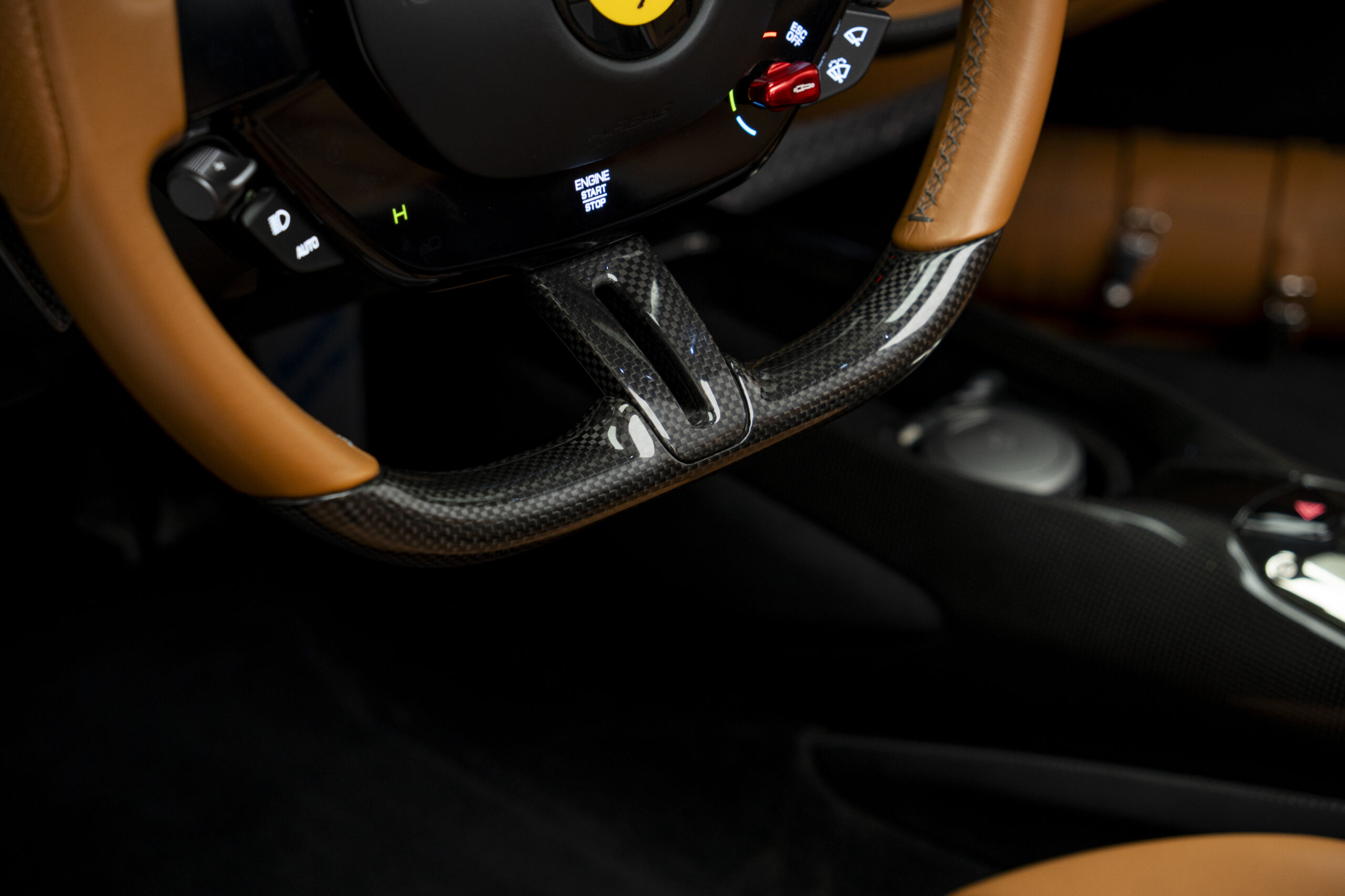 
								2022 Ferrari SF90 Spider full									