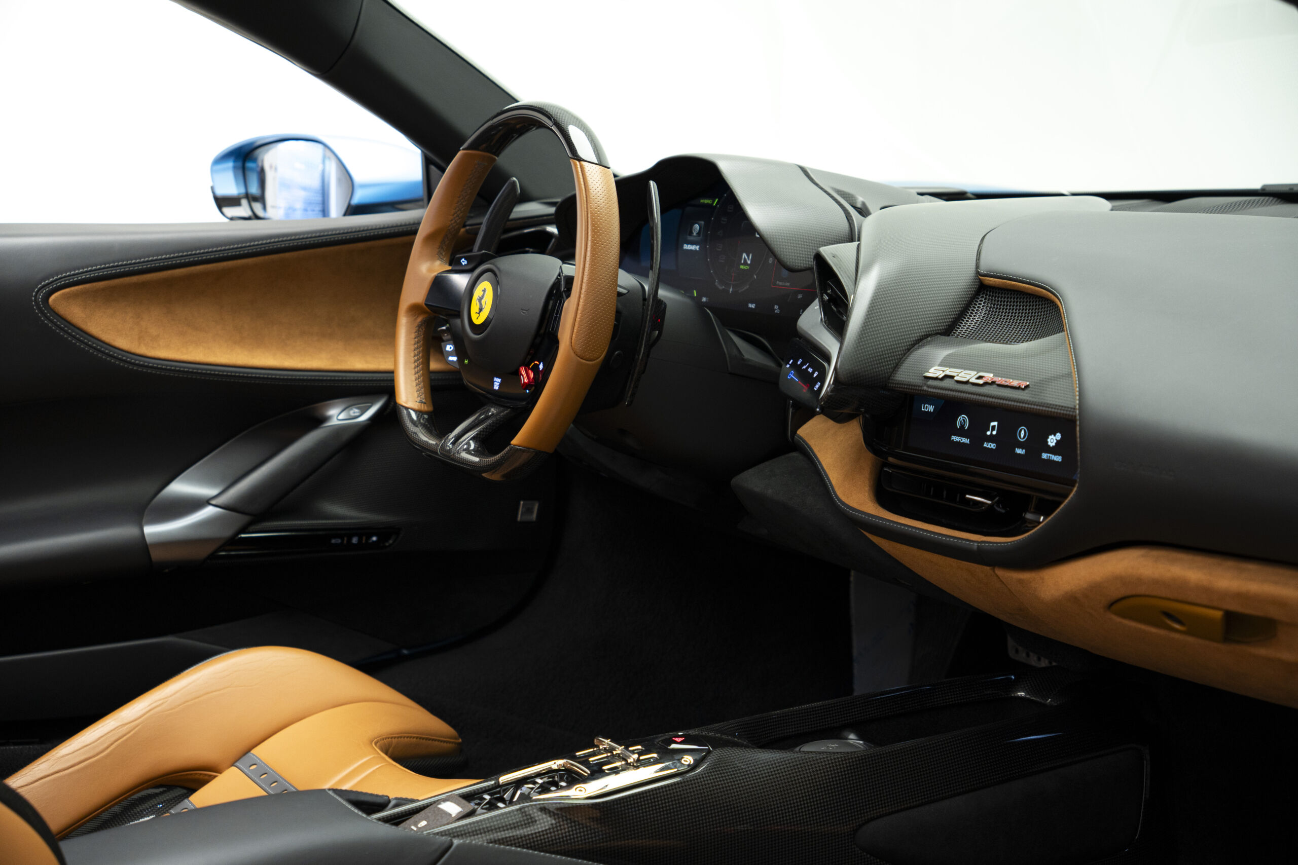 
								2022 Ferrari SF90 Spider full									