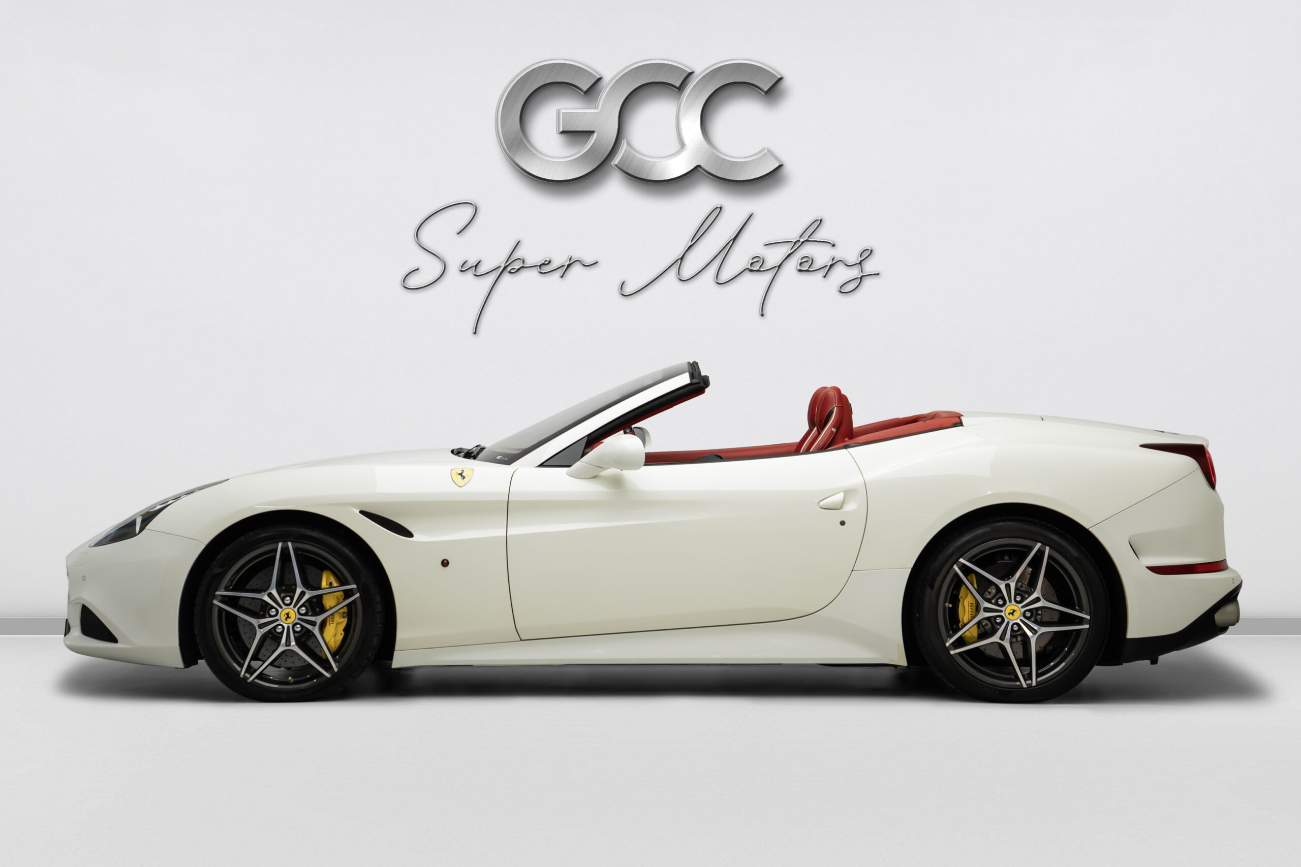 
								2016 Ferrari California T full									