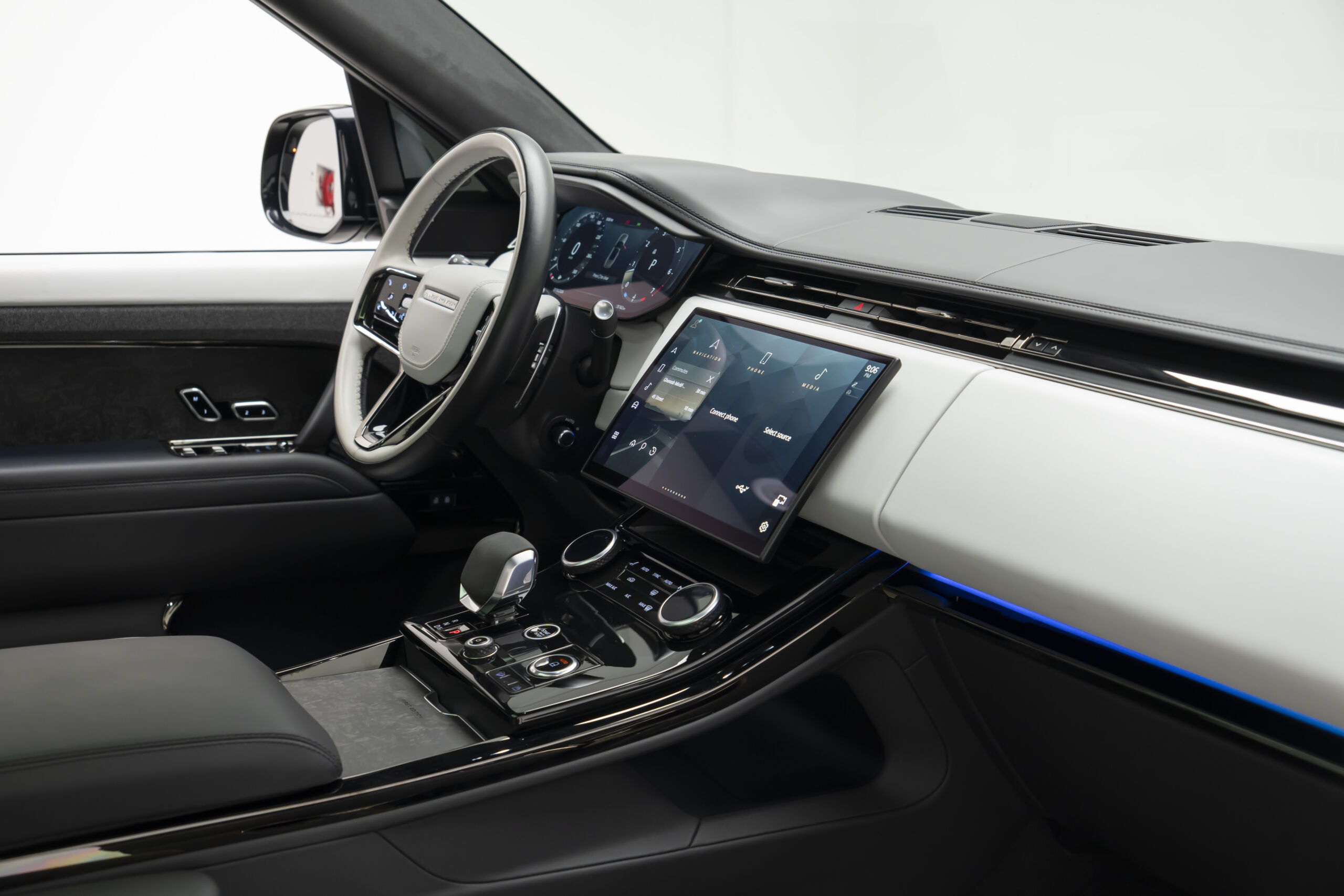 
								2023 Range Rover Sport P530 First Edition full									