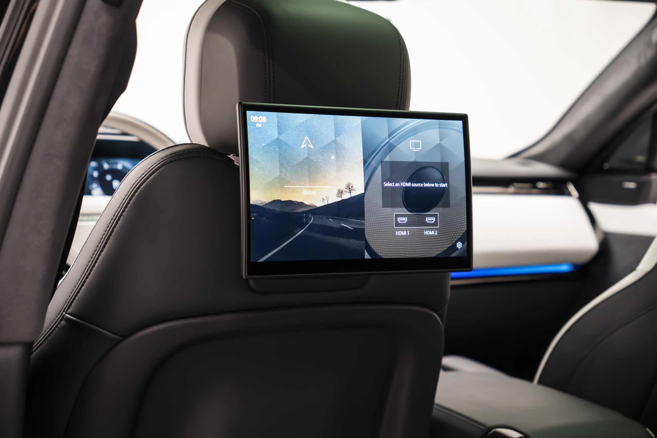 
								2023 Range Rover Sport P530 First Edition full									