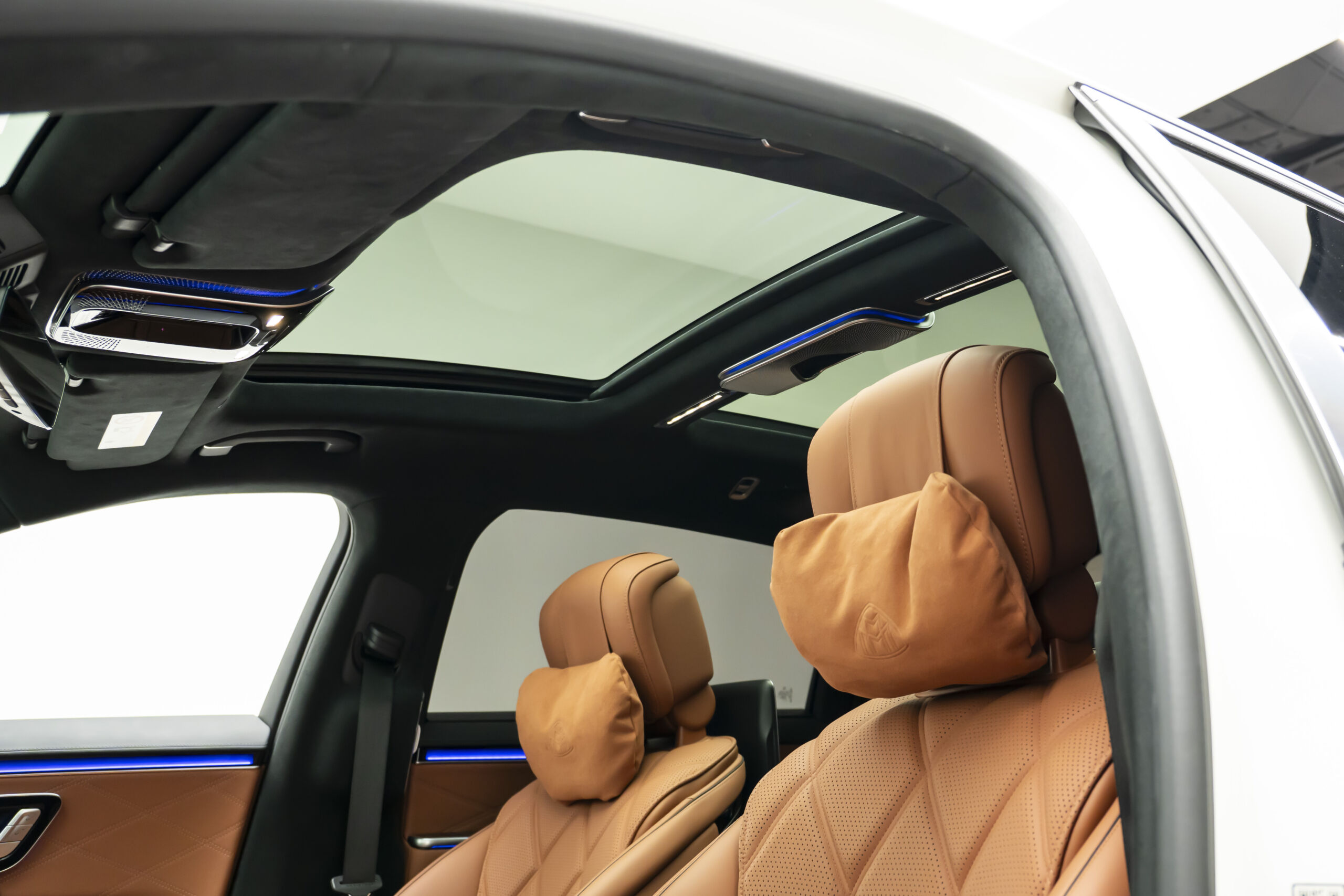 
								2022 Mercedes Maybach S 680 4MATIC full									