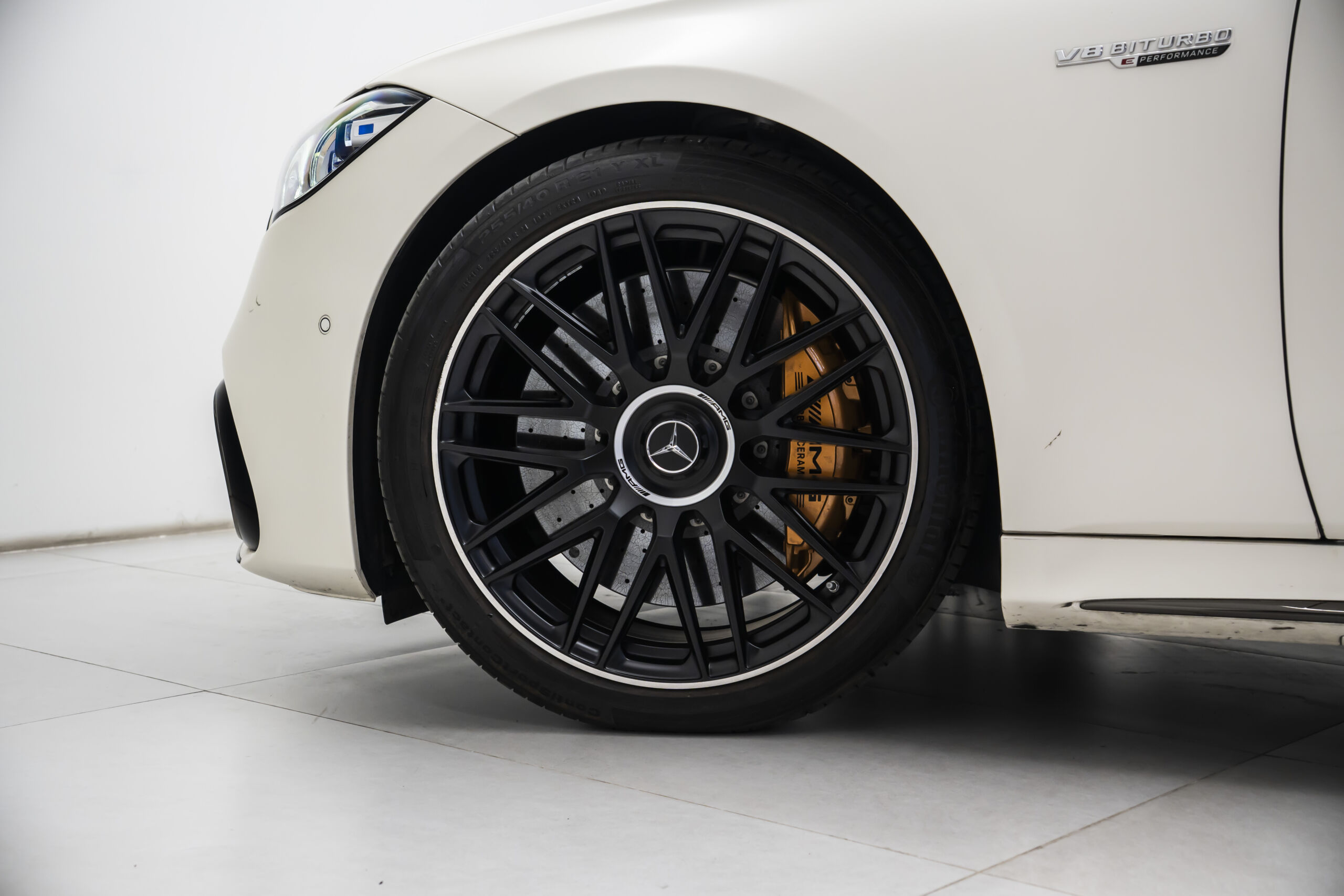 
								2023 Mercedes AMG S 63 E Performance full									