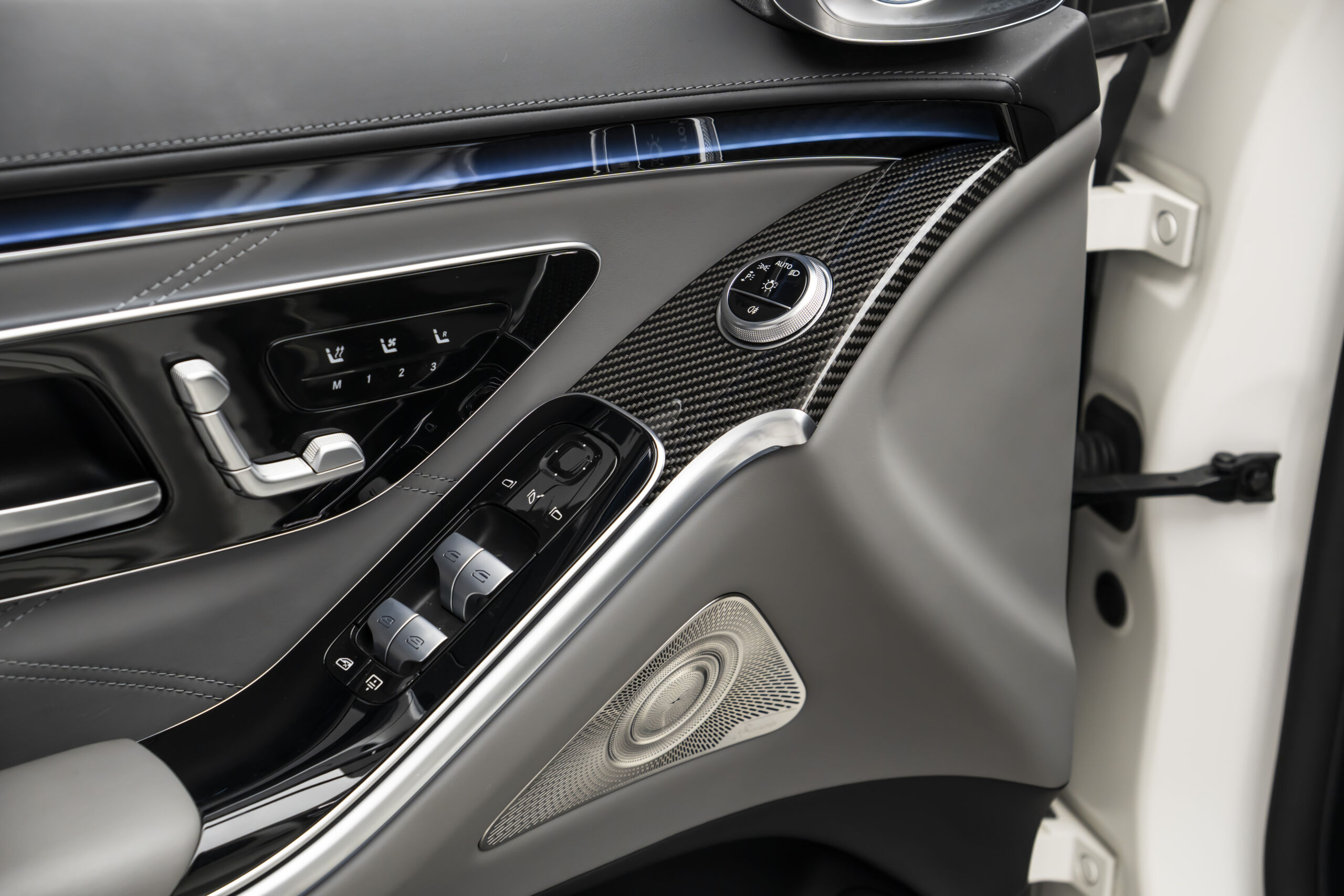 
								2023 Mercedes AMG S 63 E Performance full									