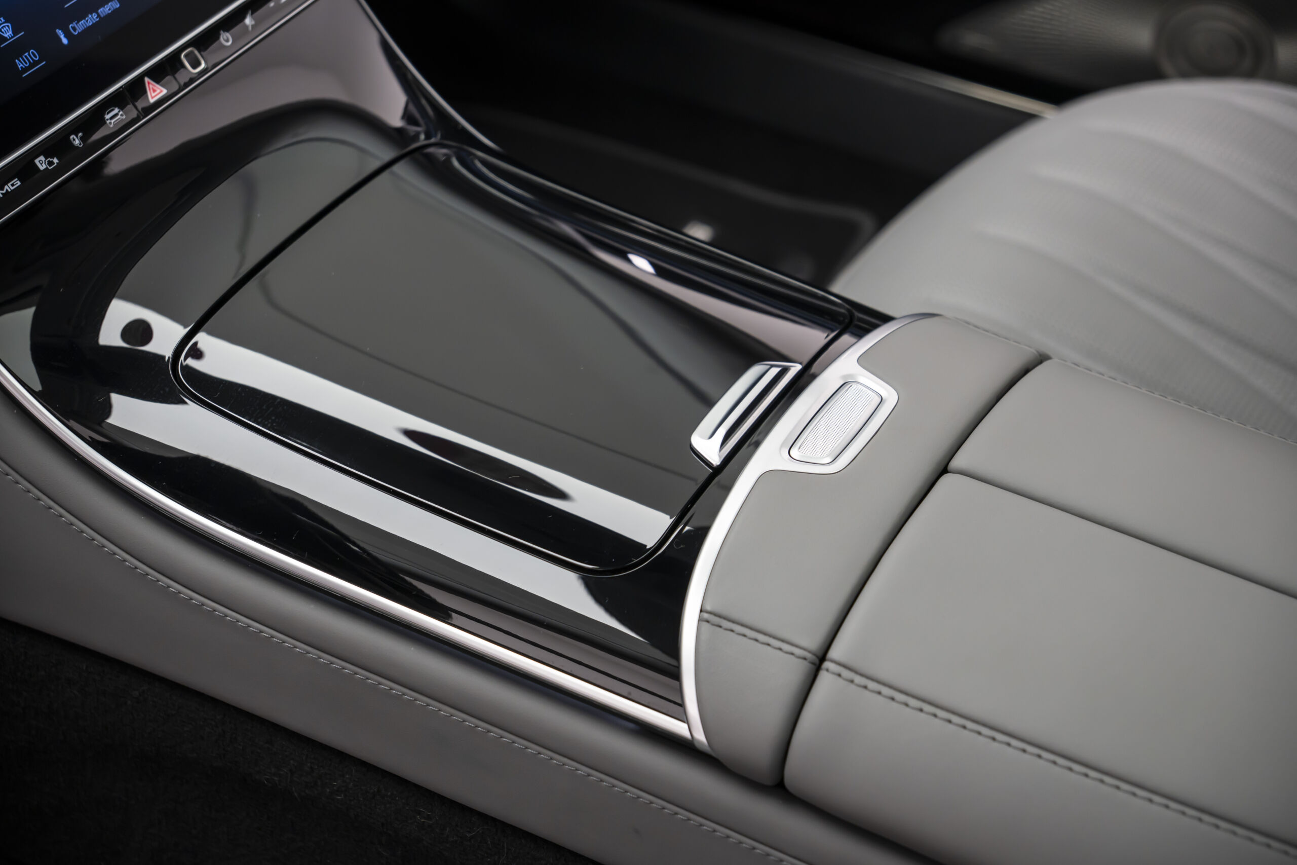 
								2023 Mercedes AMG S 63 E Performance full									