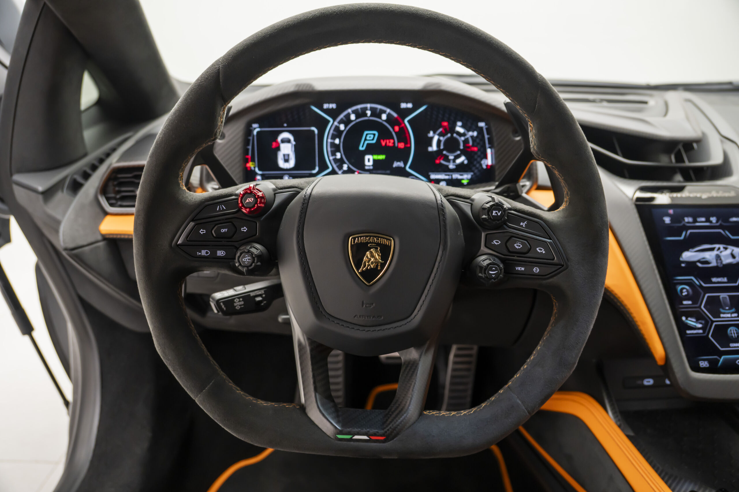
								2024 Lamborghini Revuelto full									
