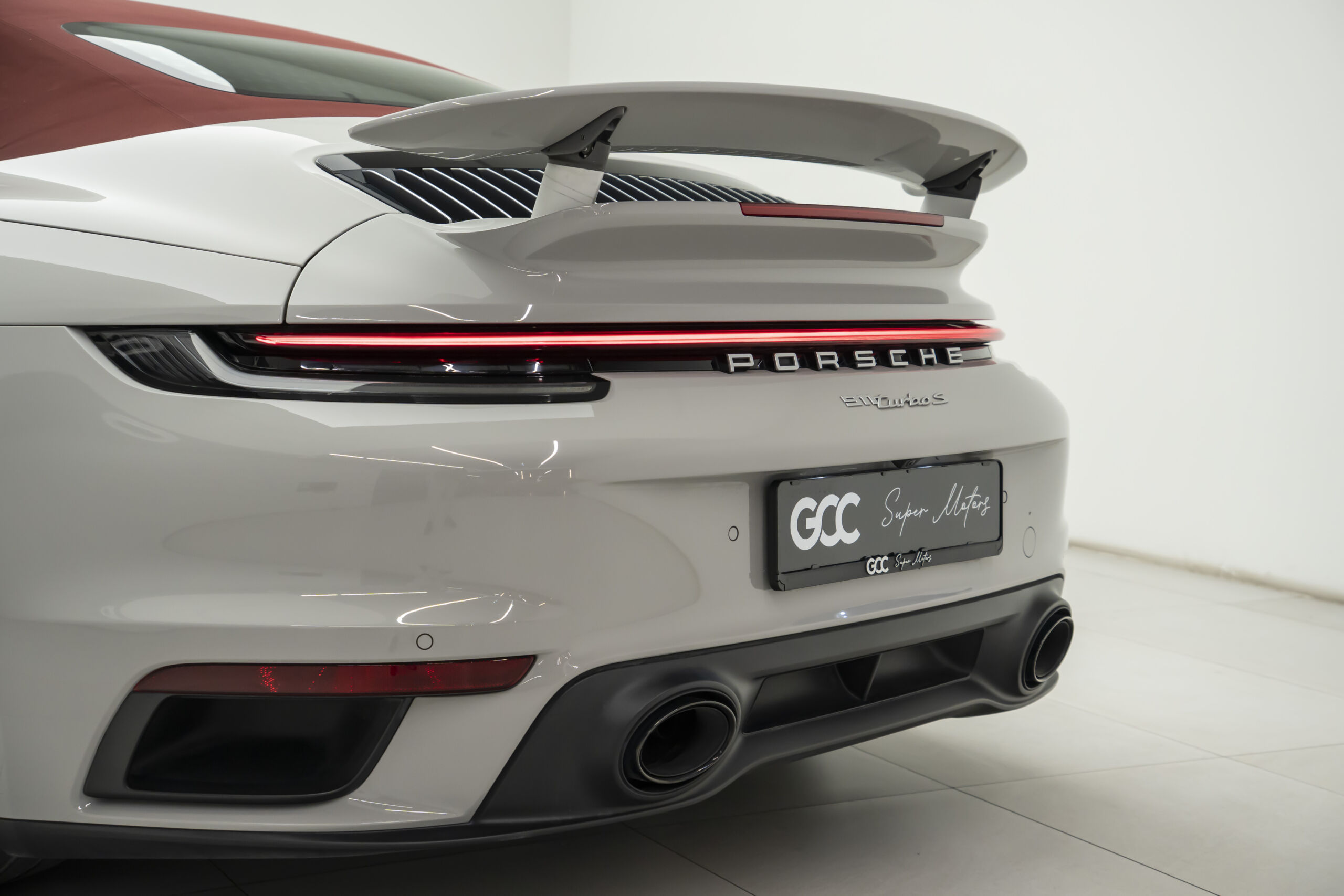 
								2023 Porsche 911 Turbo S Cabriolet full									