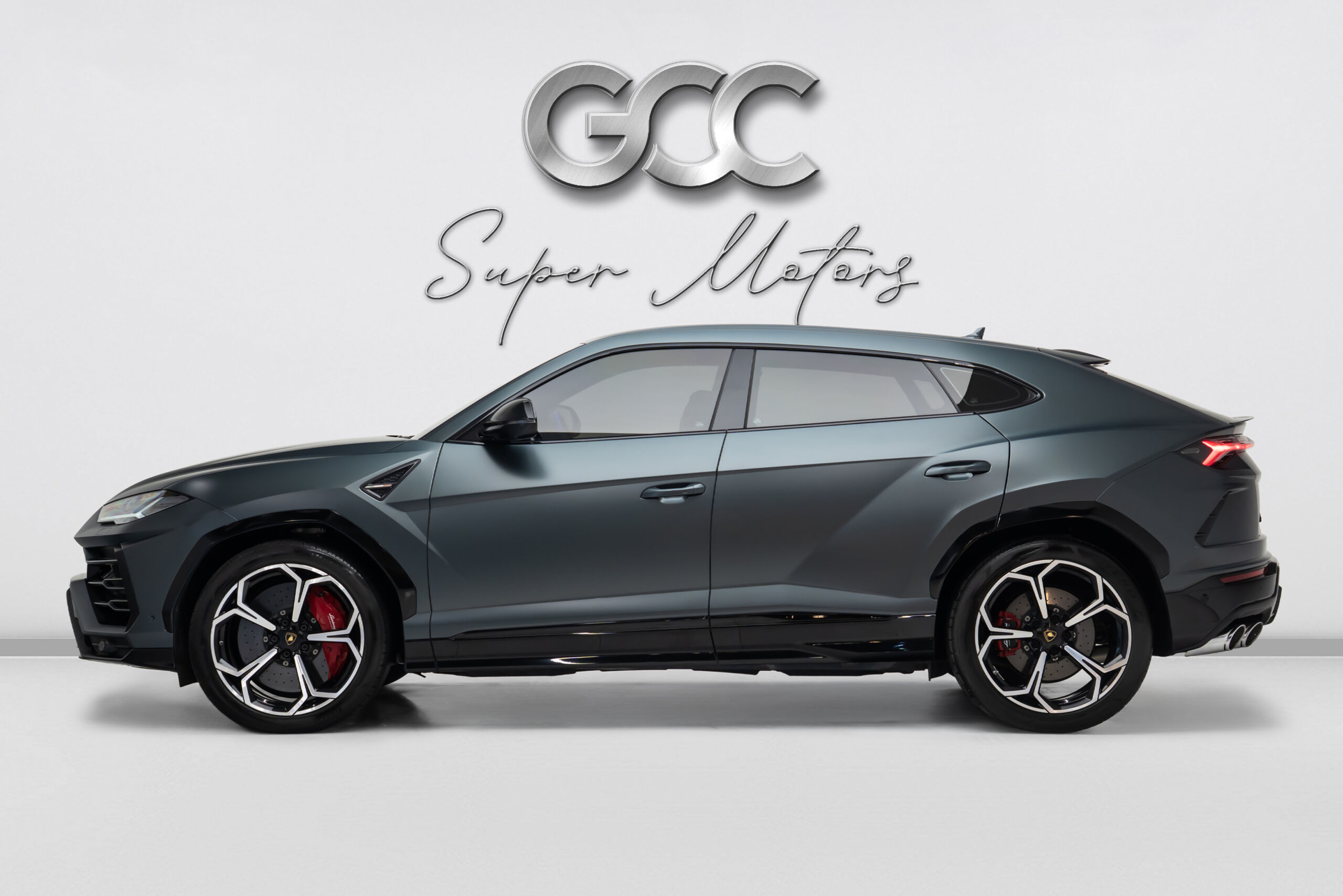 
								2019 Lamborghini Urus full									