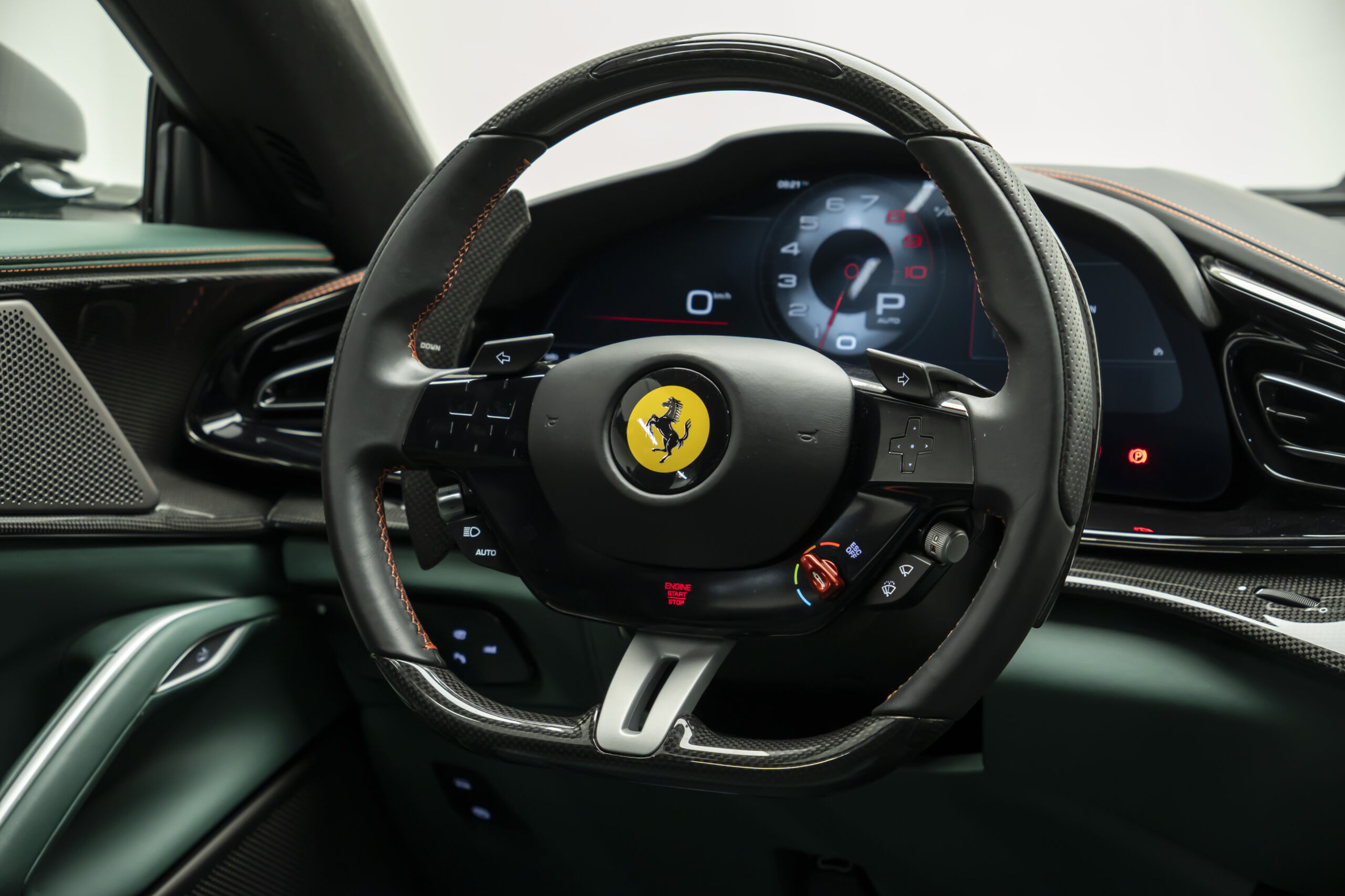
								2024 Ferrari Purosangue full									