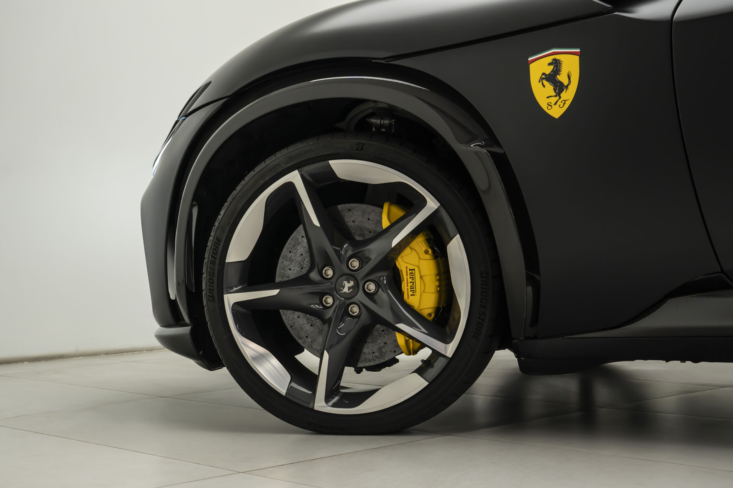 
								2024 Ferrari Purosangue full									
