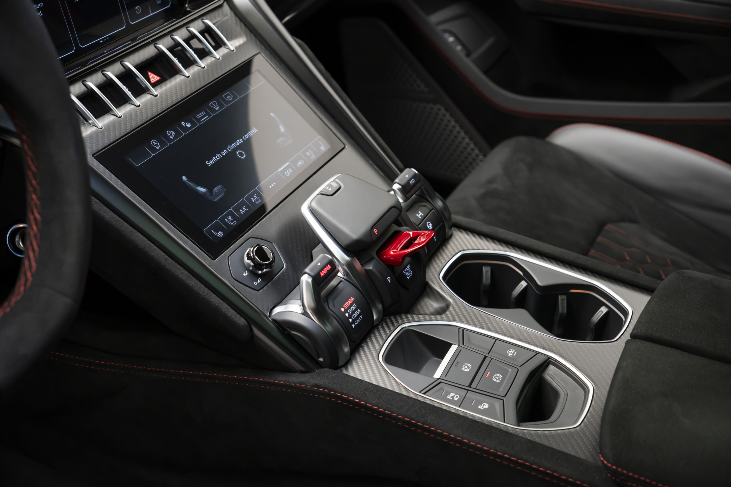 
								2024 Lamborghini Urus Performante full									