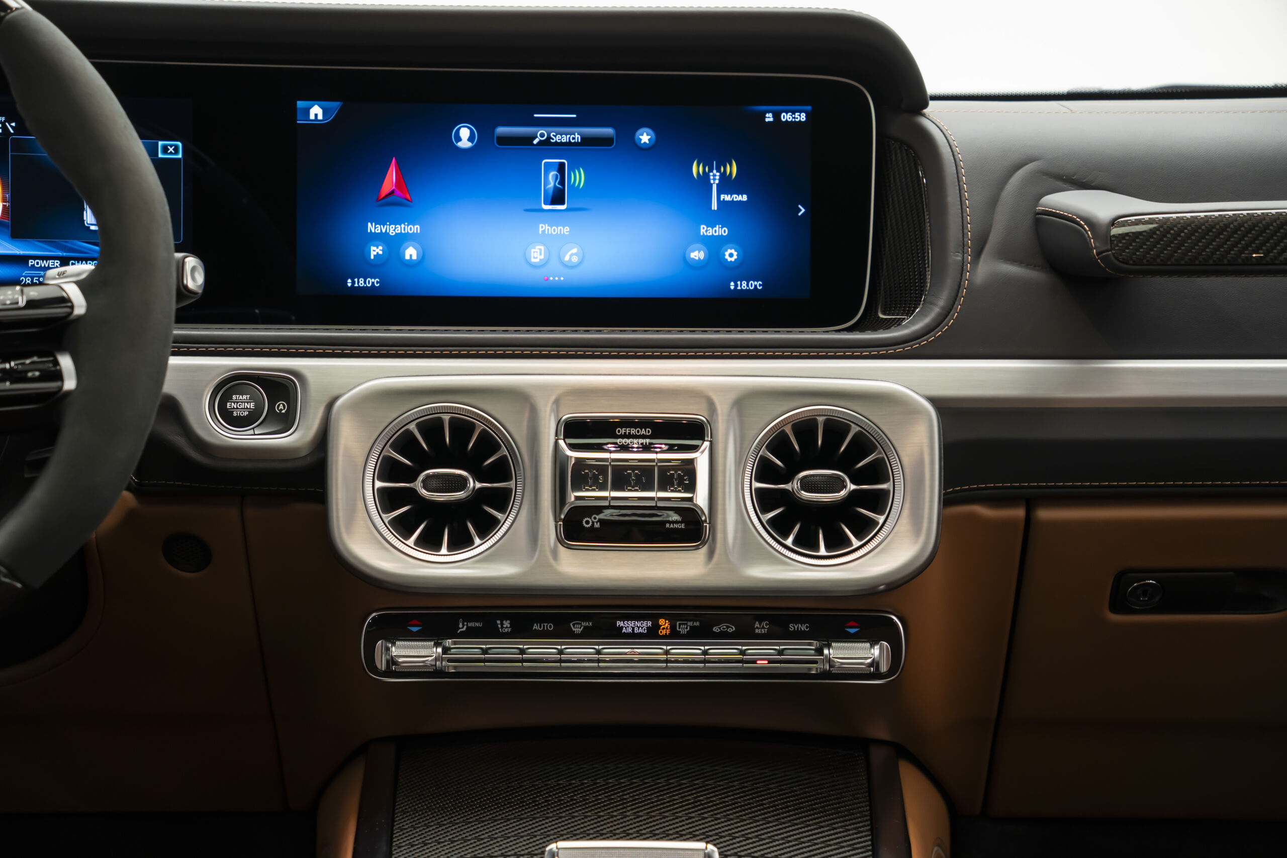 
								2025 Mercedes AMG G63 4MATIC Plus full									