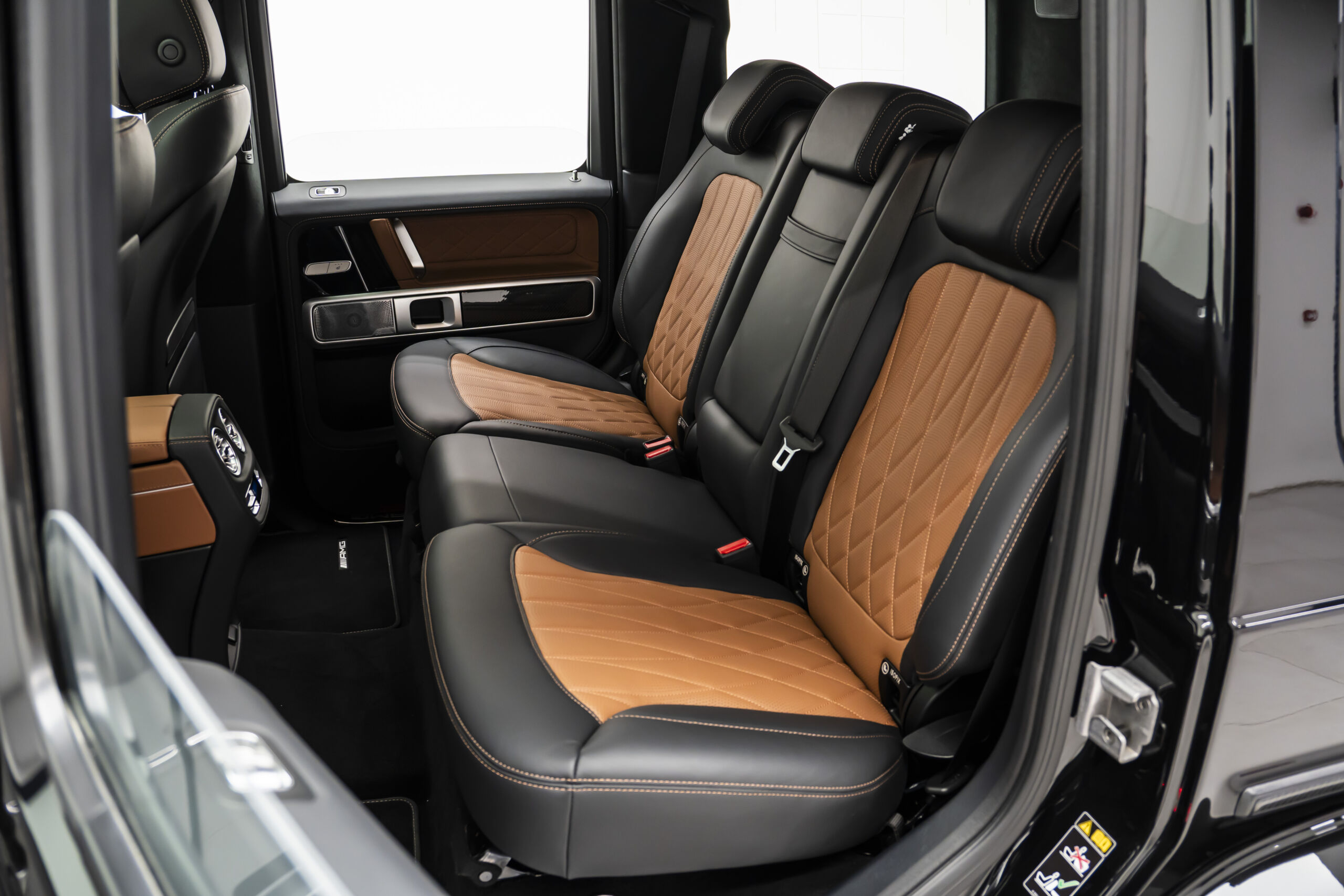 
								2025 Mercedes AMG G63 4MATIC Plus full									