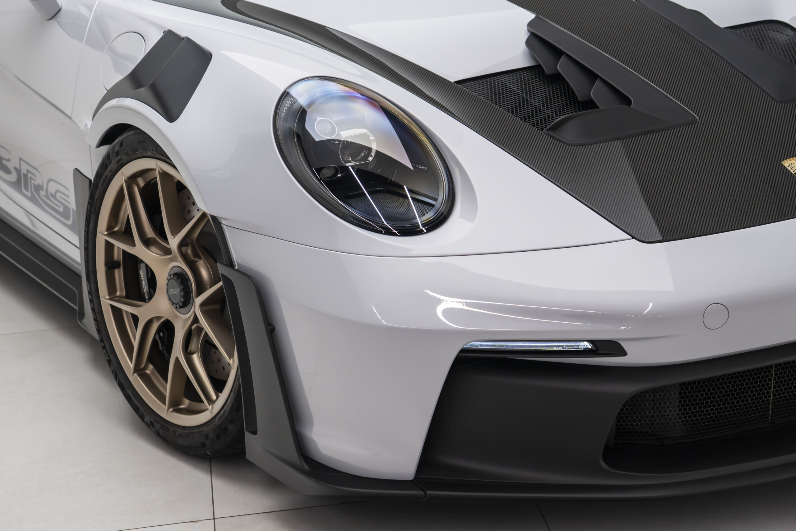 
								2025 Porsche 911 GT3 RS Weissach Clubsport Package full									