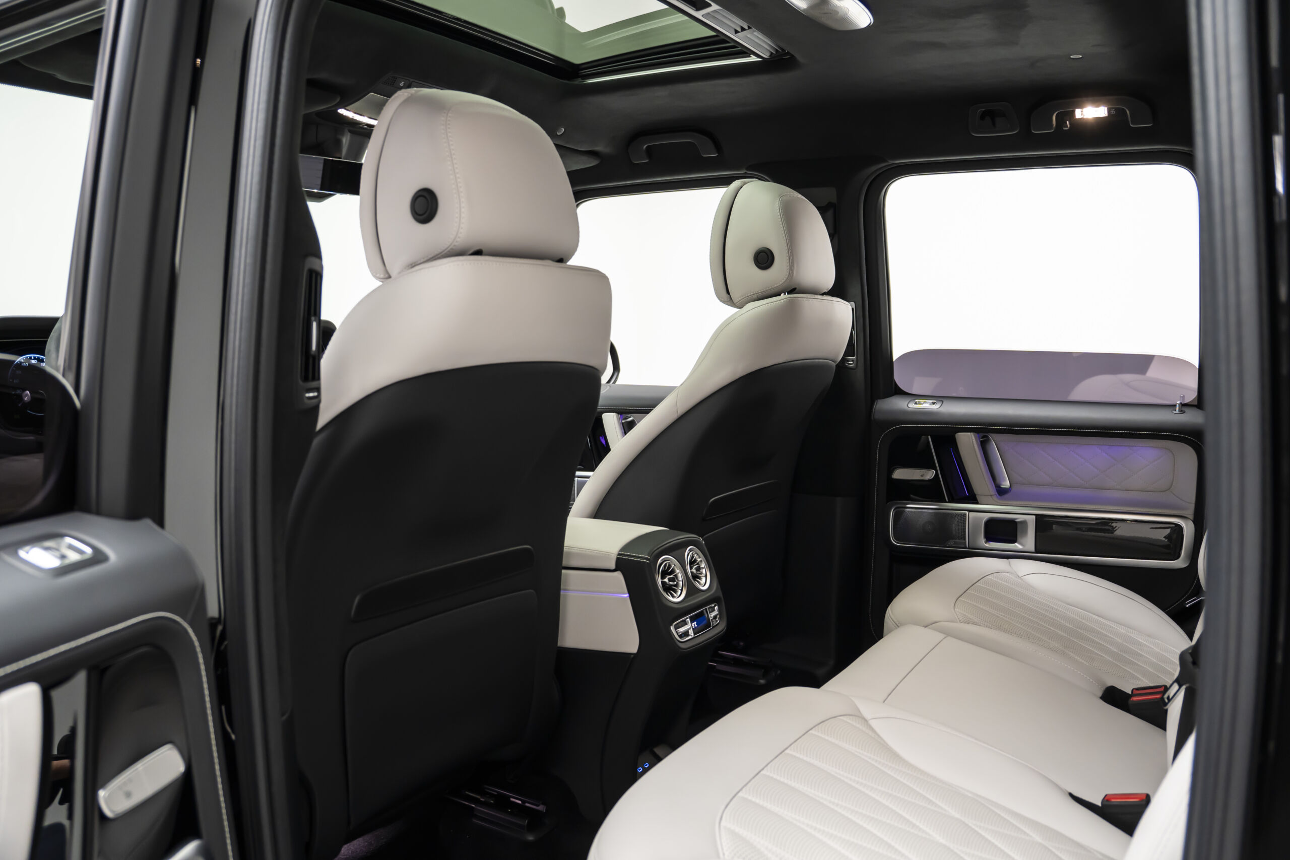 
								2025 Mercedes AMG G63 4MATIC Exclusive MANUFAKTUR full									