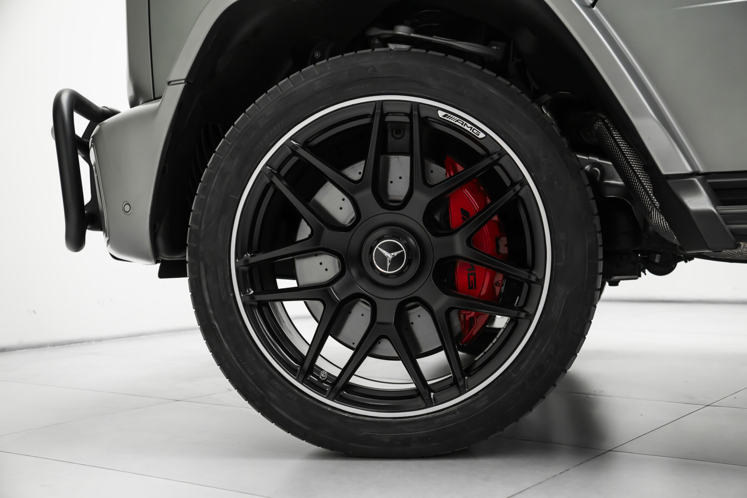 
								2025 Mercedes AMG G63 Performance Package full									