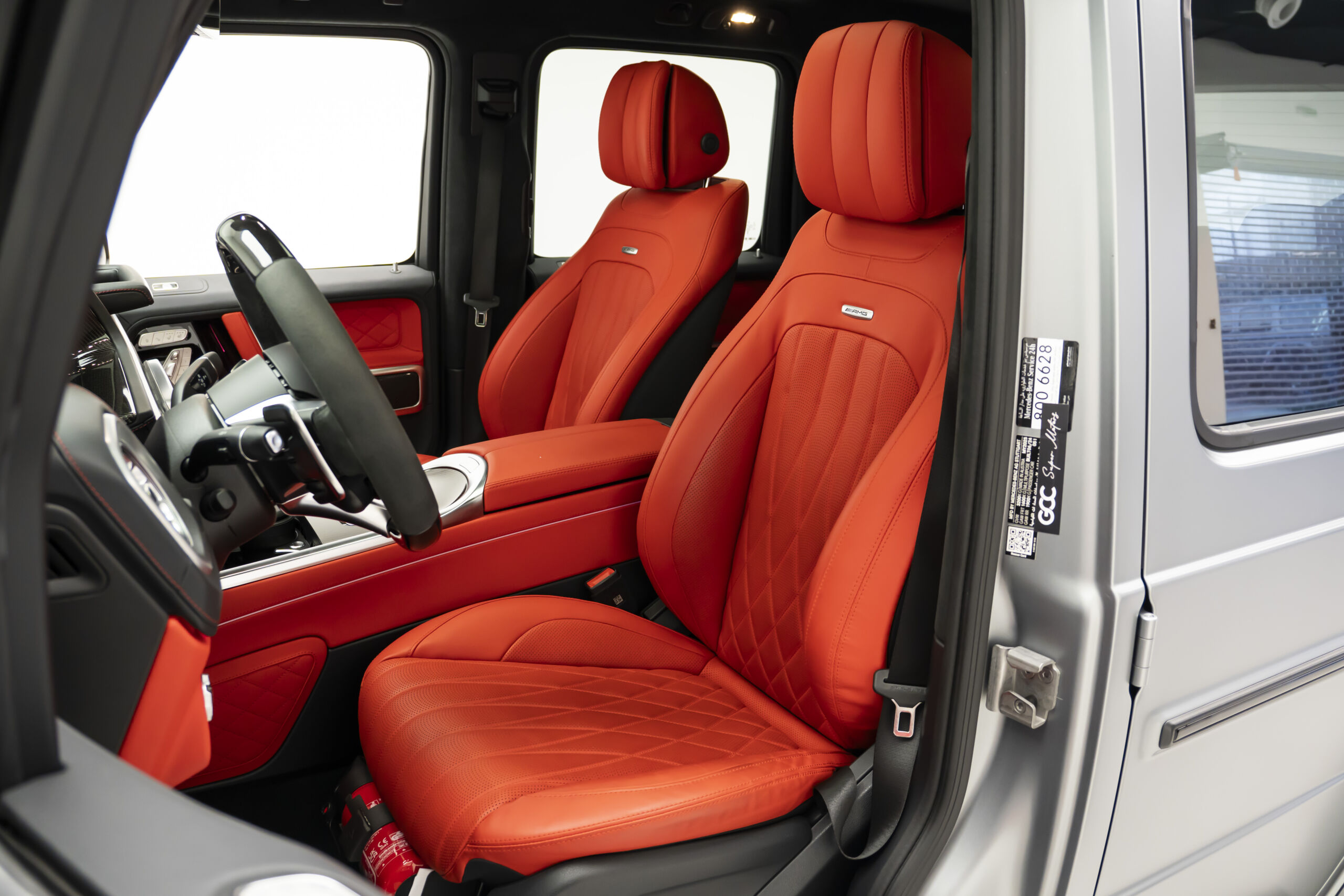 
								2025 Mercedes AMG G63 Performance Package full									