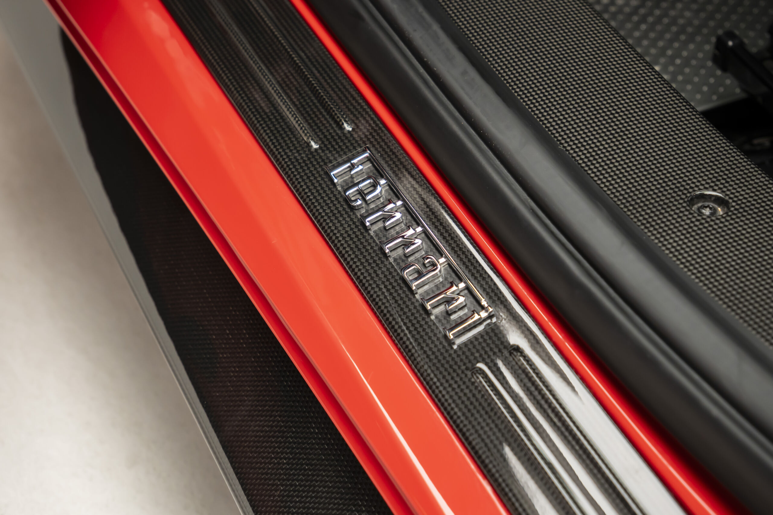 
								2019 Ferrari 488 Pista Coupe full									