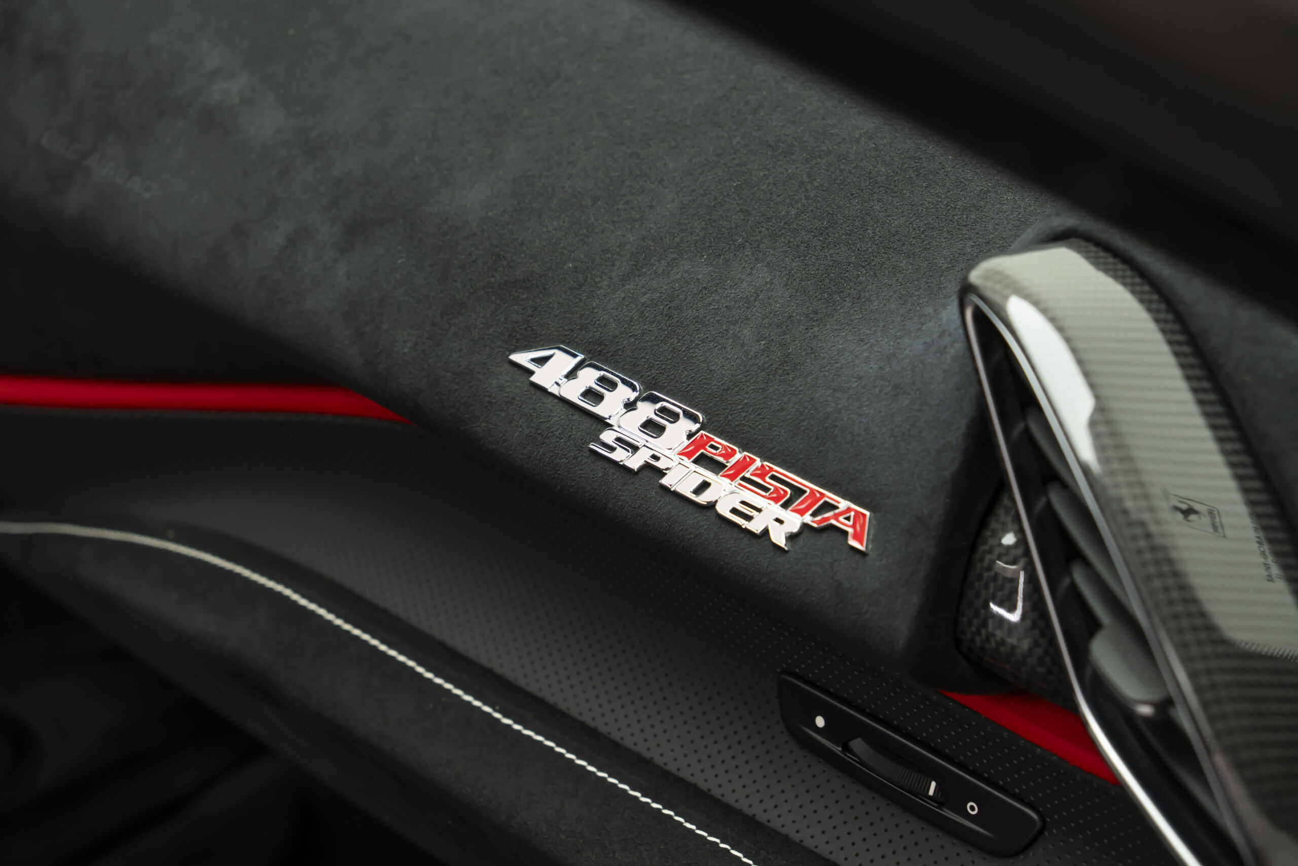 
								Collector Grade 2021 Ferrari 488 Pista Spider full									