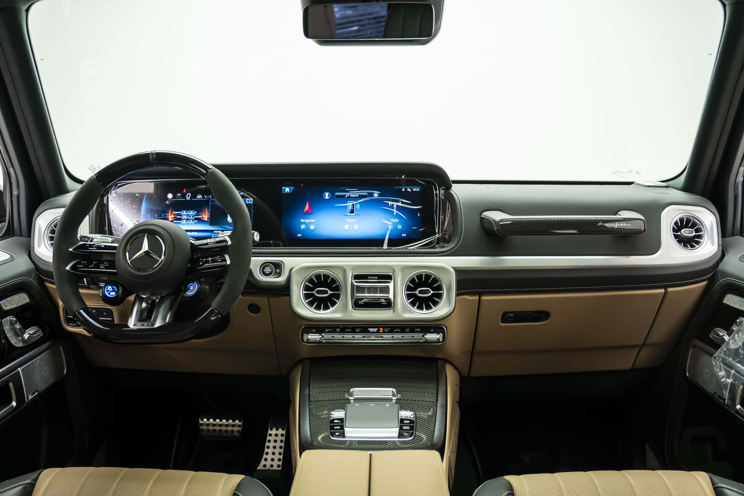 
								2025 Mercedes AMG G63 Exclusive Manufaktur full									