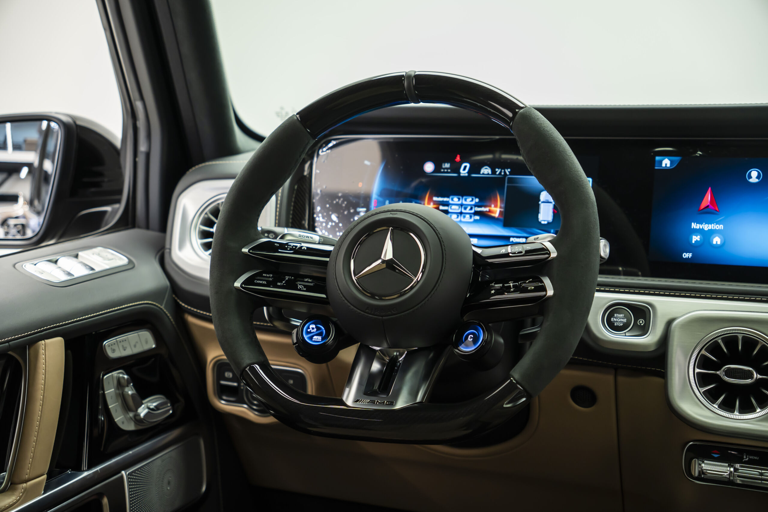 
								2025 Mercedes AMG G63 Exclusive Manufaktur full									