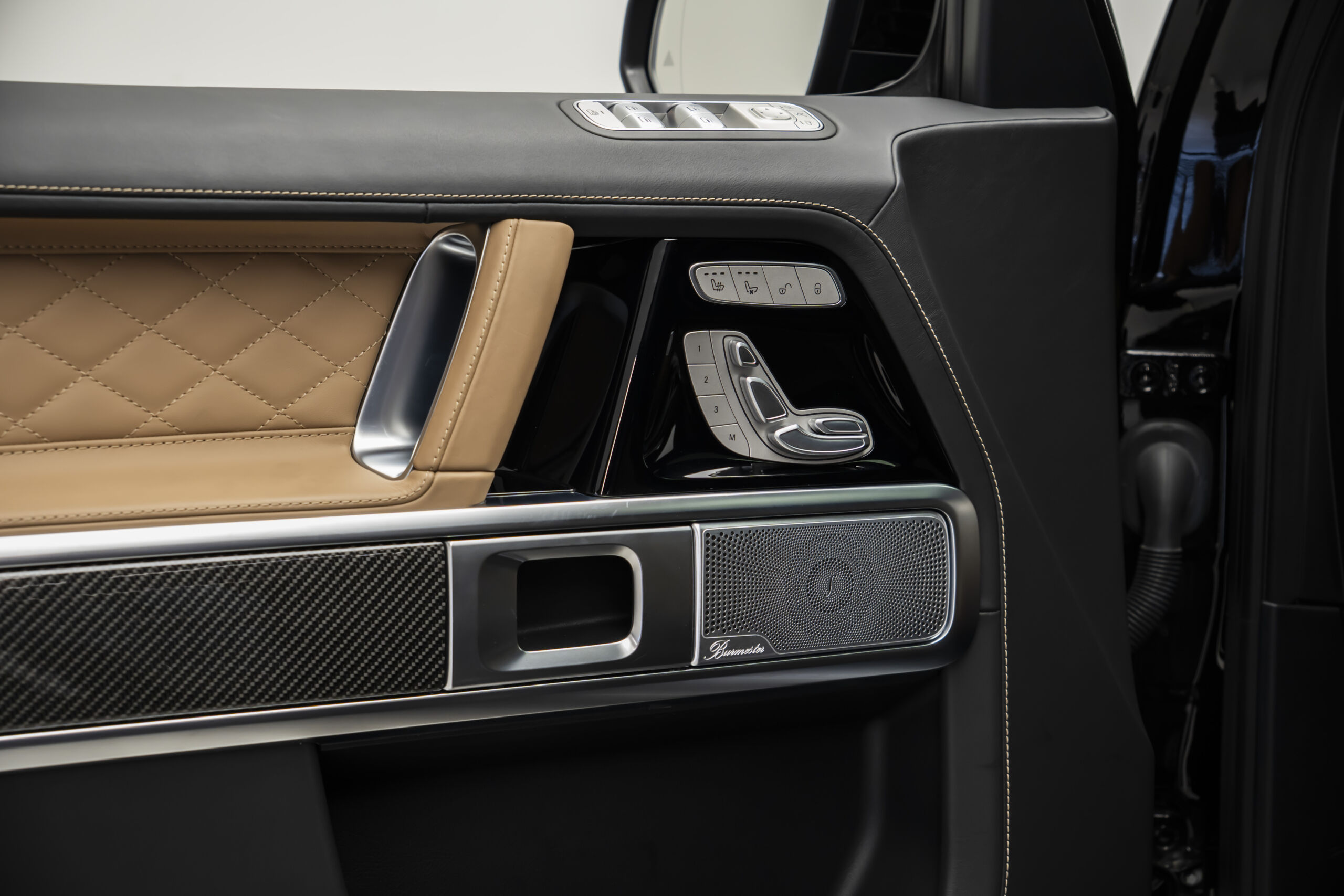 
								2025 Mercedes AMG G63 Exclusive Manufaktur full									