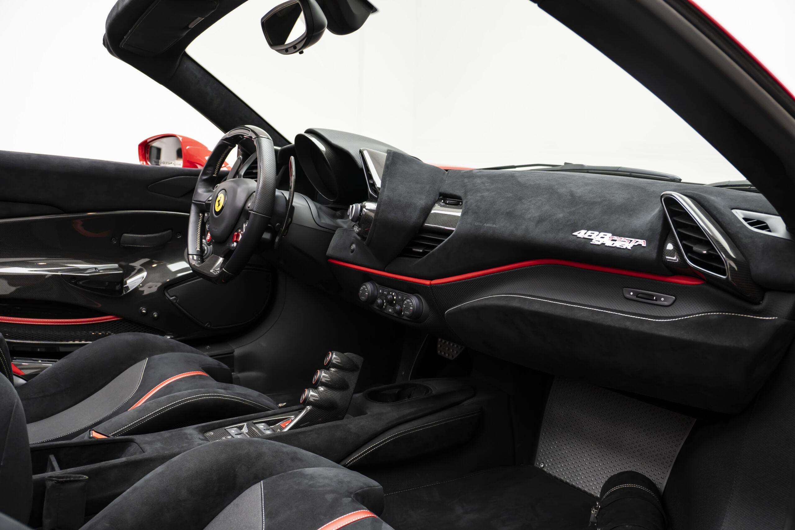 
								Collector Grade 2021 Ferrari 488 Pista Spider full									