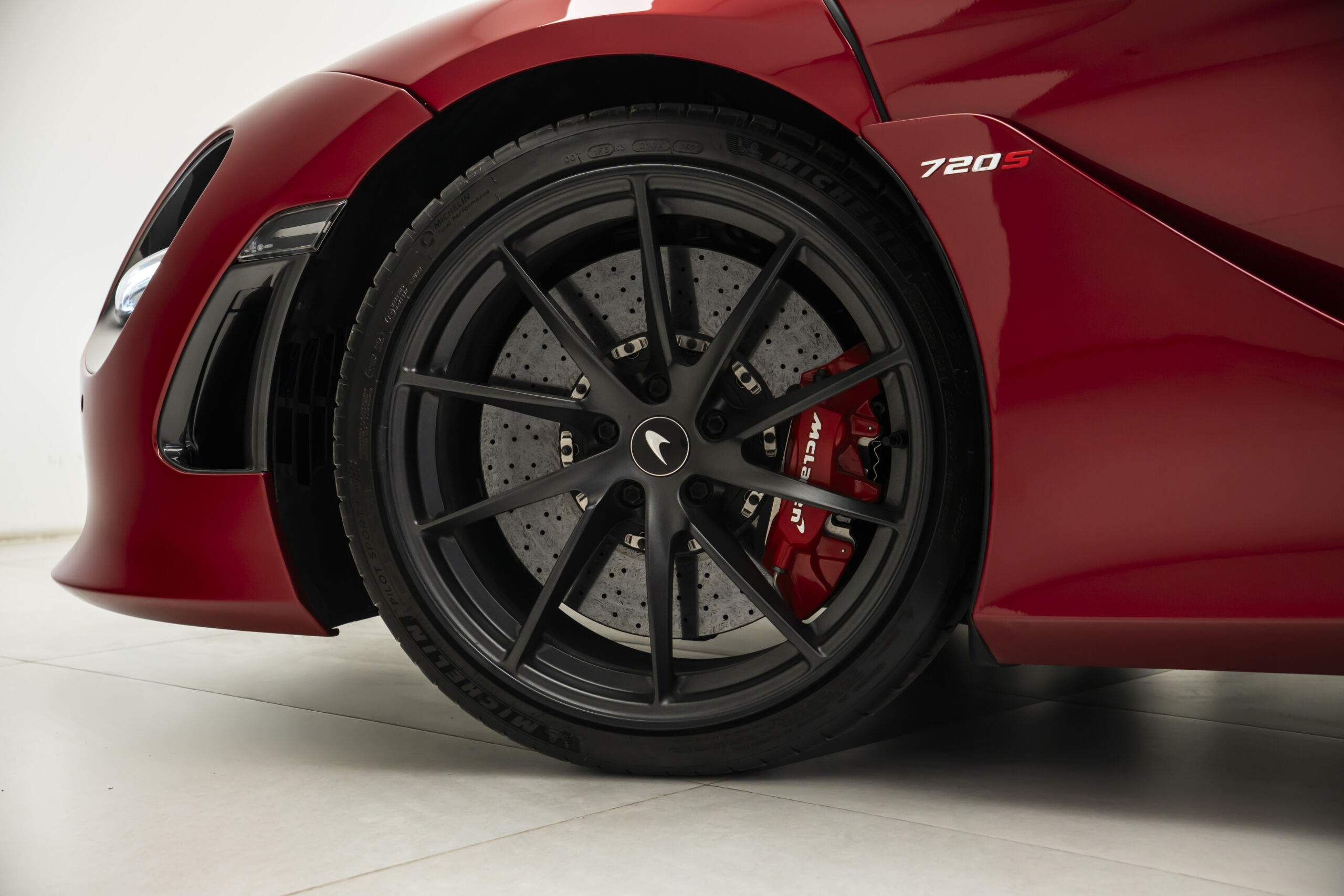 
								Special Order 2019 McLaren 720S Coupe full									