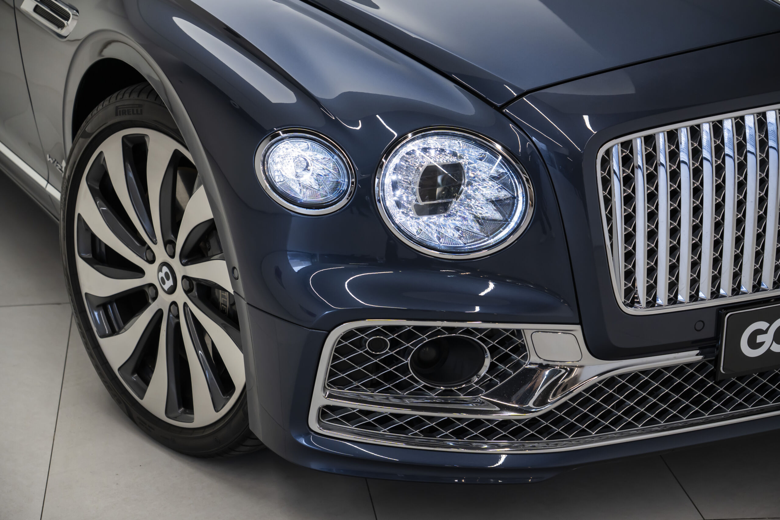 
								2022 Bentley Flying Spur Mulliner W12 full									