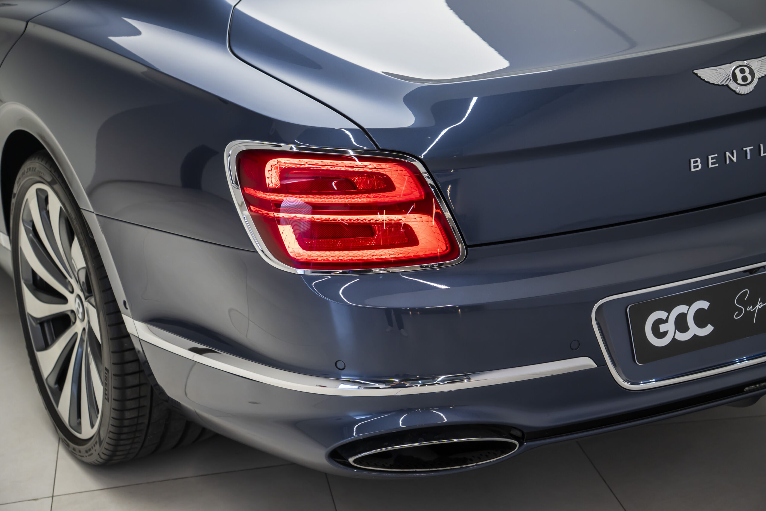 
								2022 Bentley Flying Spur Mulliner W12 full									